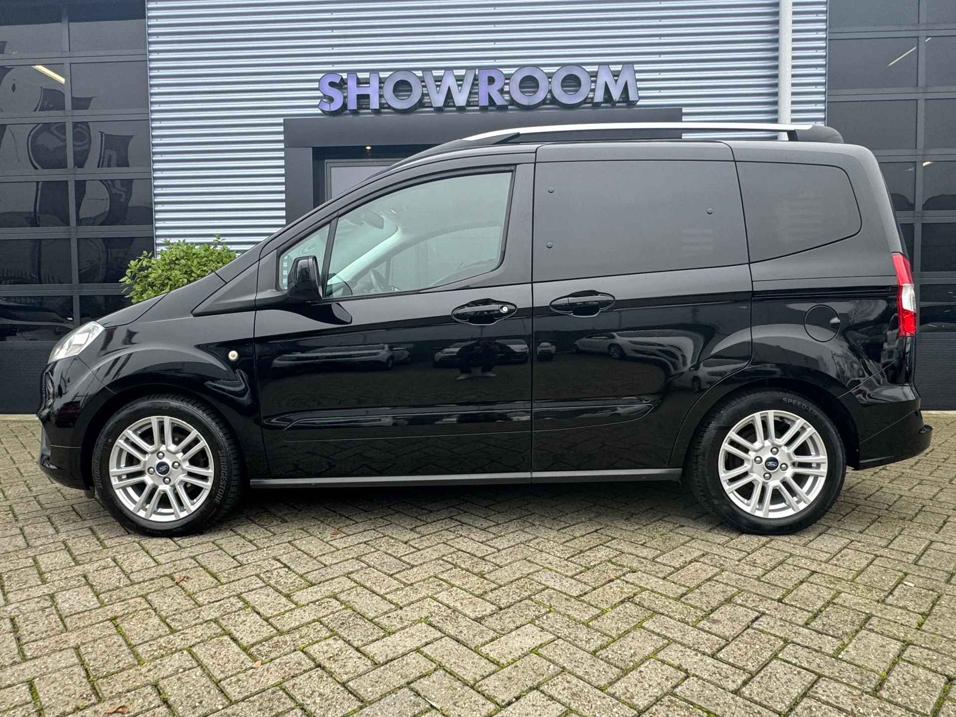 Ford TOURNEO COURIER 1.0 Titanium Airco|Stoelverwarming|Navi|Cruisecontrol|Camera|Apple carplay - 4/35