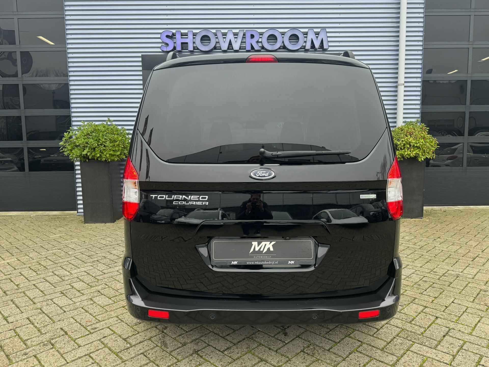 Ford TOURNEO COURIER 1.0 Titanium Airco|Stoelverwarming|Navi|Cruisecontrol|Camera|Apple carplay - 29/35