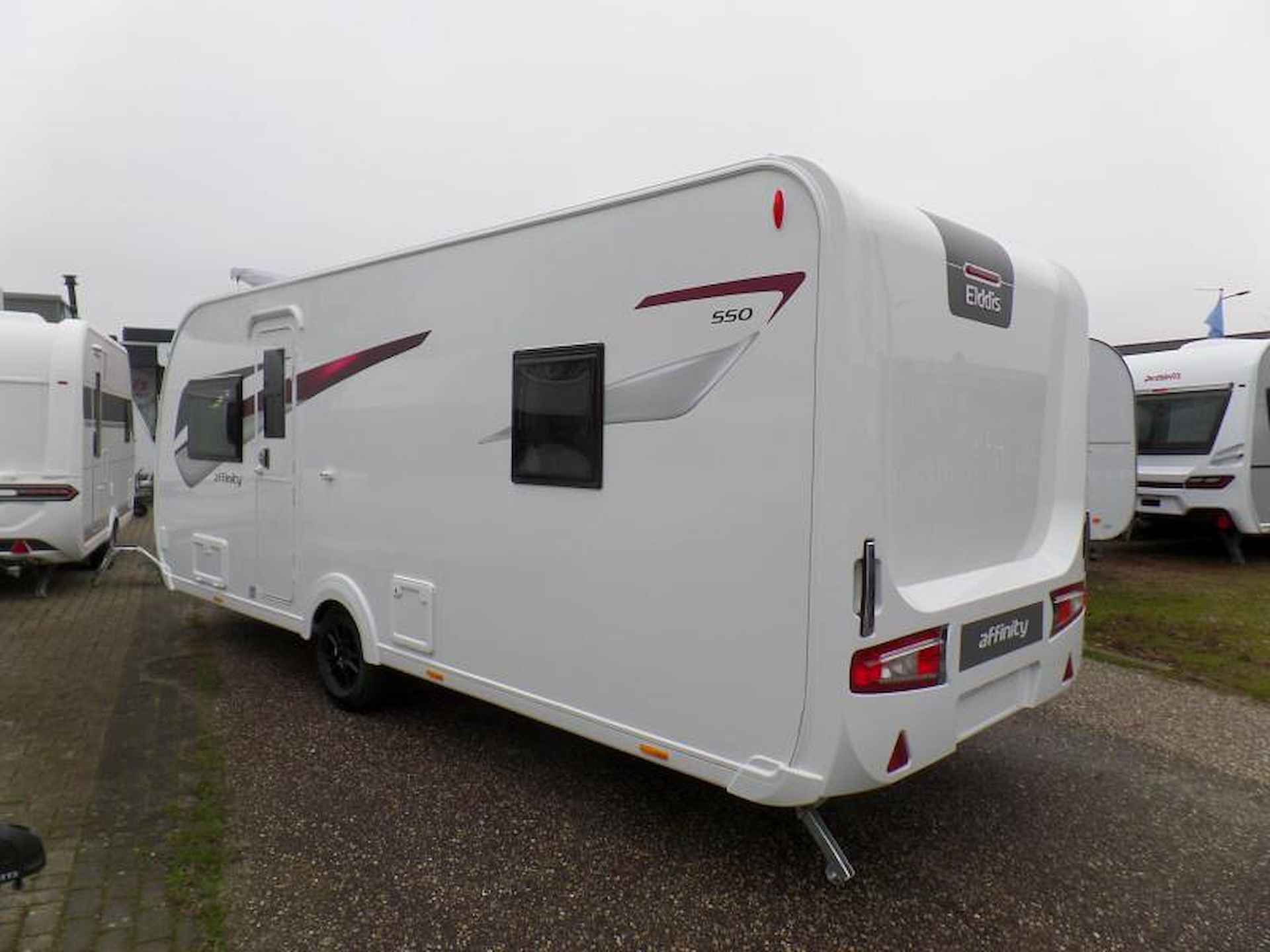 Elddis Affinity 550 Eilandbed model 2025 - 5/15