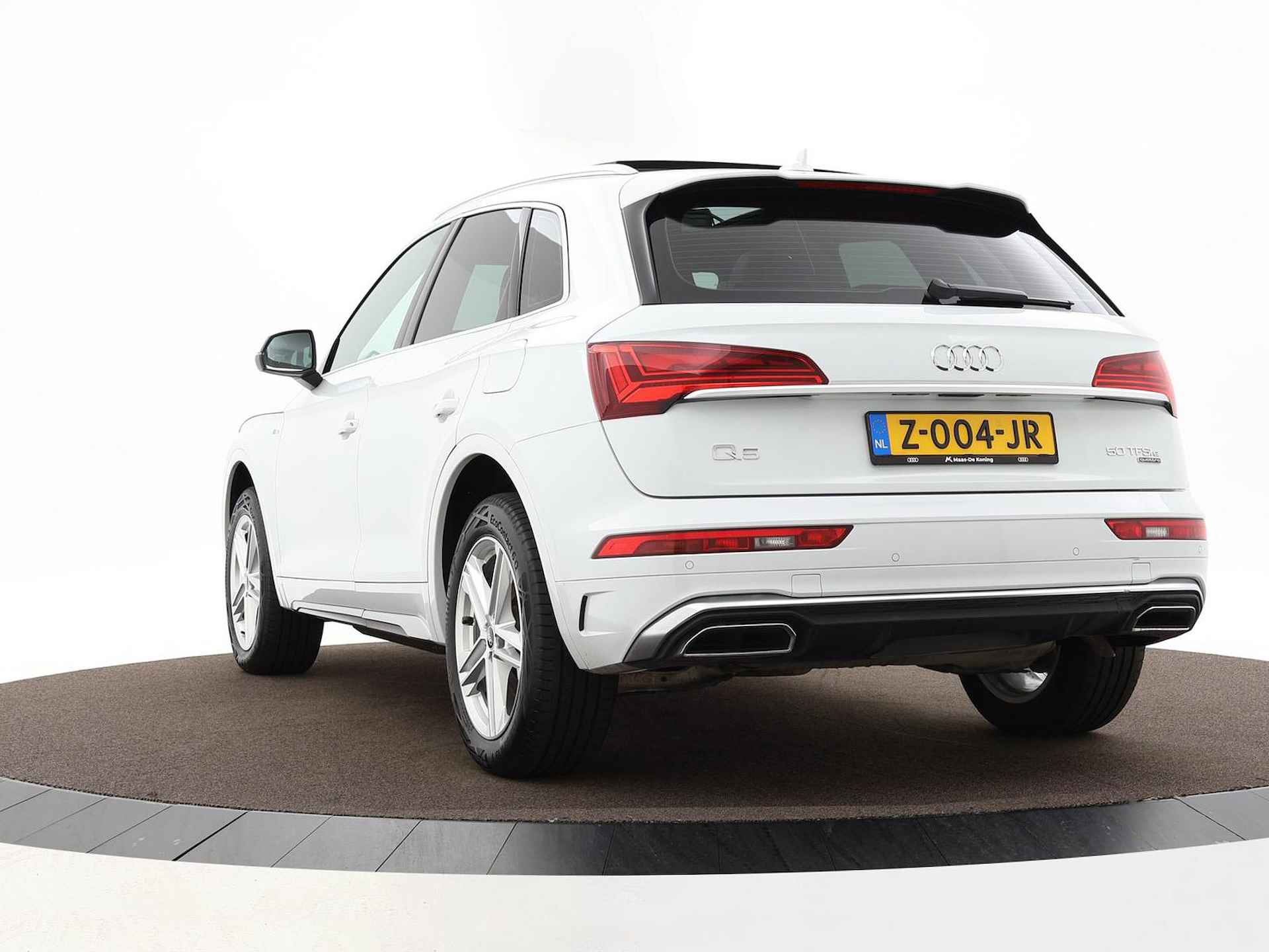 Audi Q5 50 TFSIe 300pk S-tronic S edition · Panoramadak · P-Sensoren · Elek. Trekhaak · Smartphone Interface · 19'' Inch · - 38/45