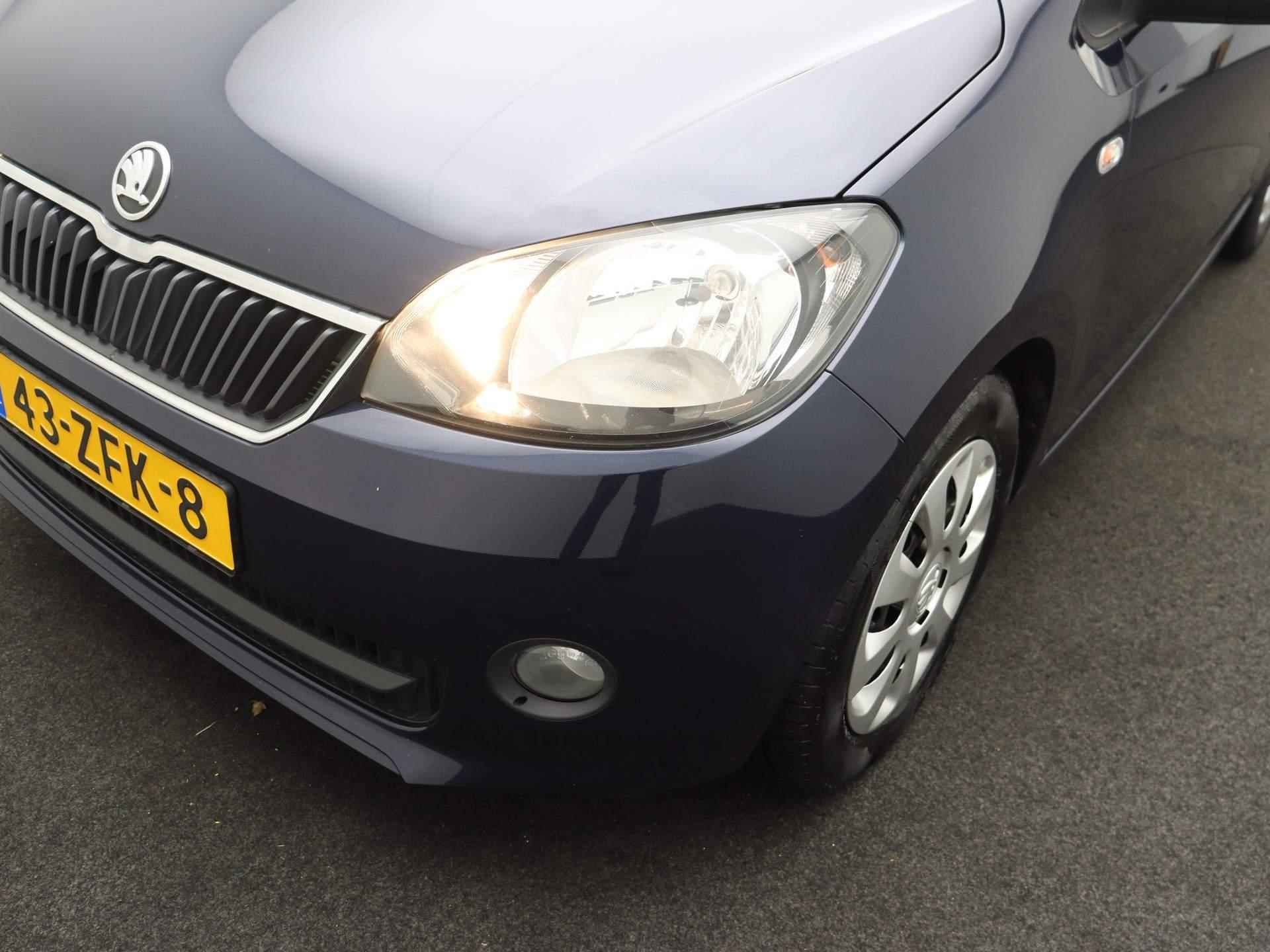 Skoda Citigo 5drs. 1.0i Tour | 2e-Eigenaar | Navi | Airco | Cruise Control | Parkeersensoren | Getint glas | Mistlampen | - 14/23