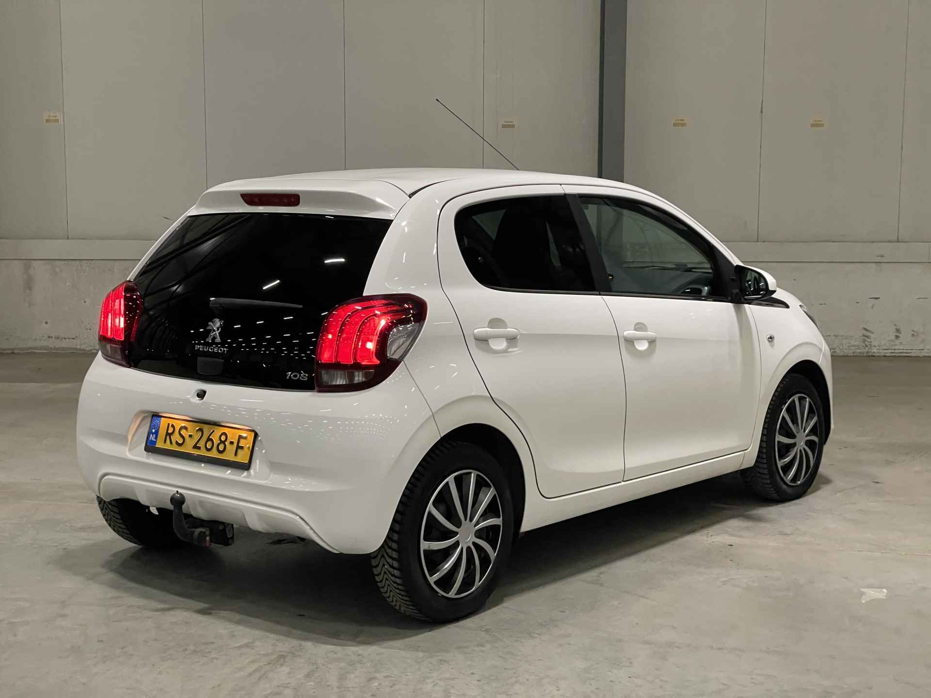 Peugeot 108 1.0 e-VTi Active | Trekhaak | Bluetooth | Airco | Elektr ramen voor | LED dagrijverlichting | - 3/33