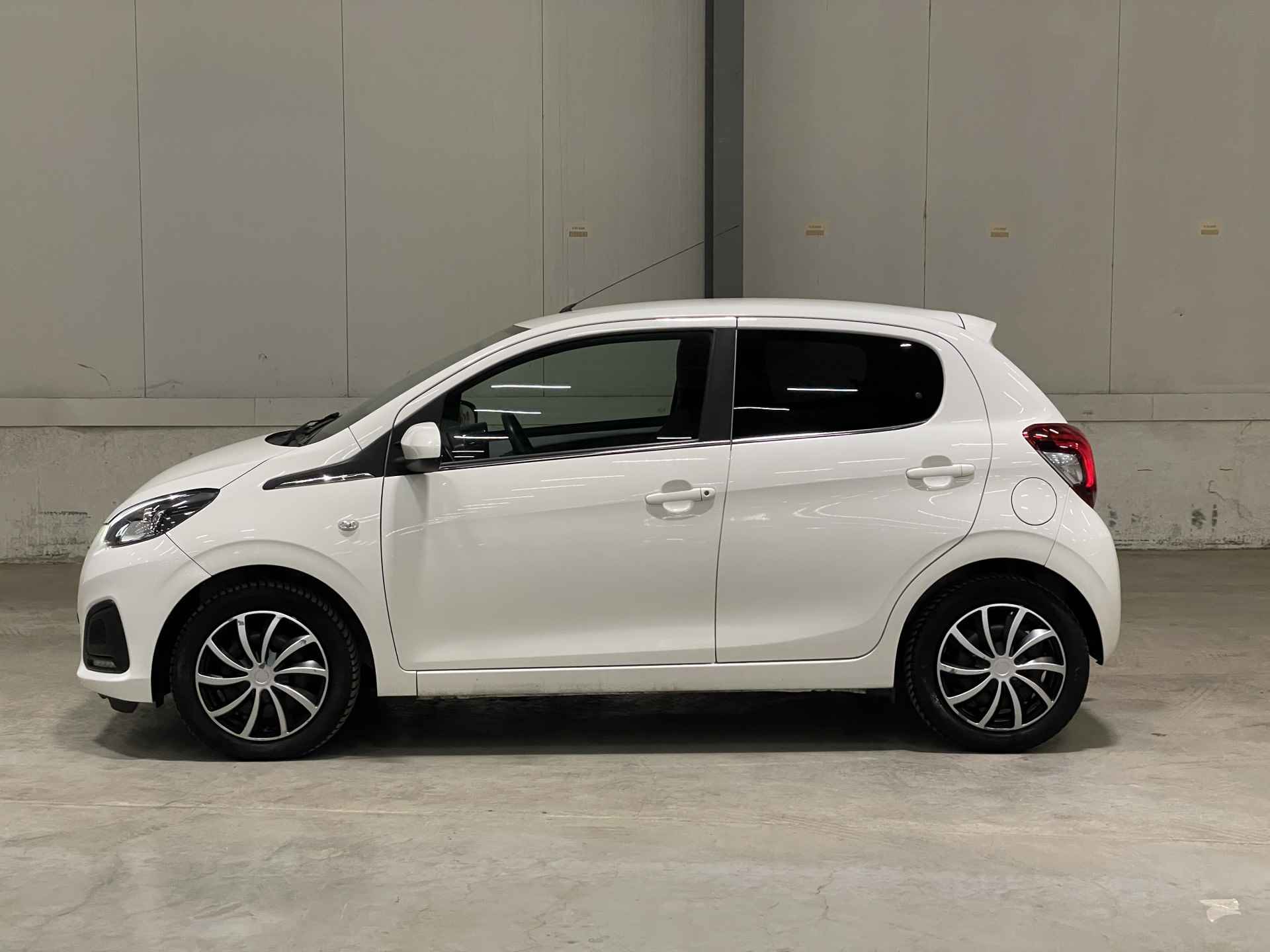 Peugeot 108 1.0 e-VTi Active | Trekhaak | Bluetooth | Airco | Elektr ramen voor | LED dagrijverlichting | - 14/33