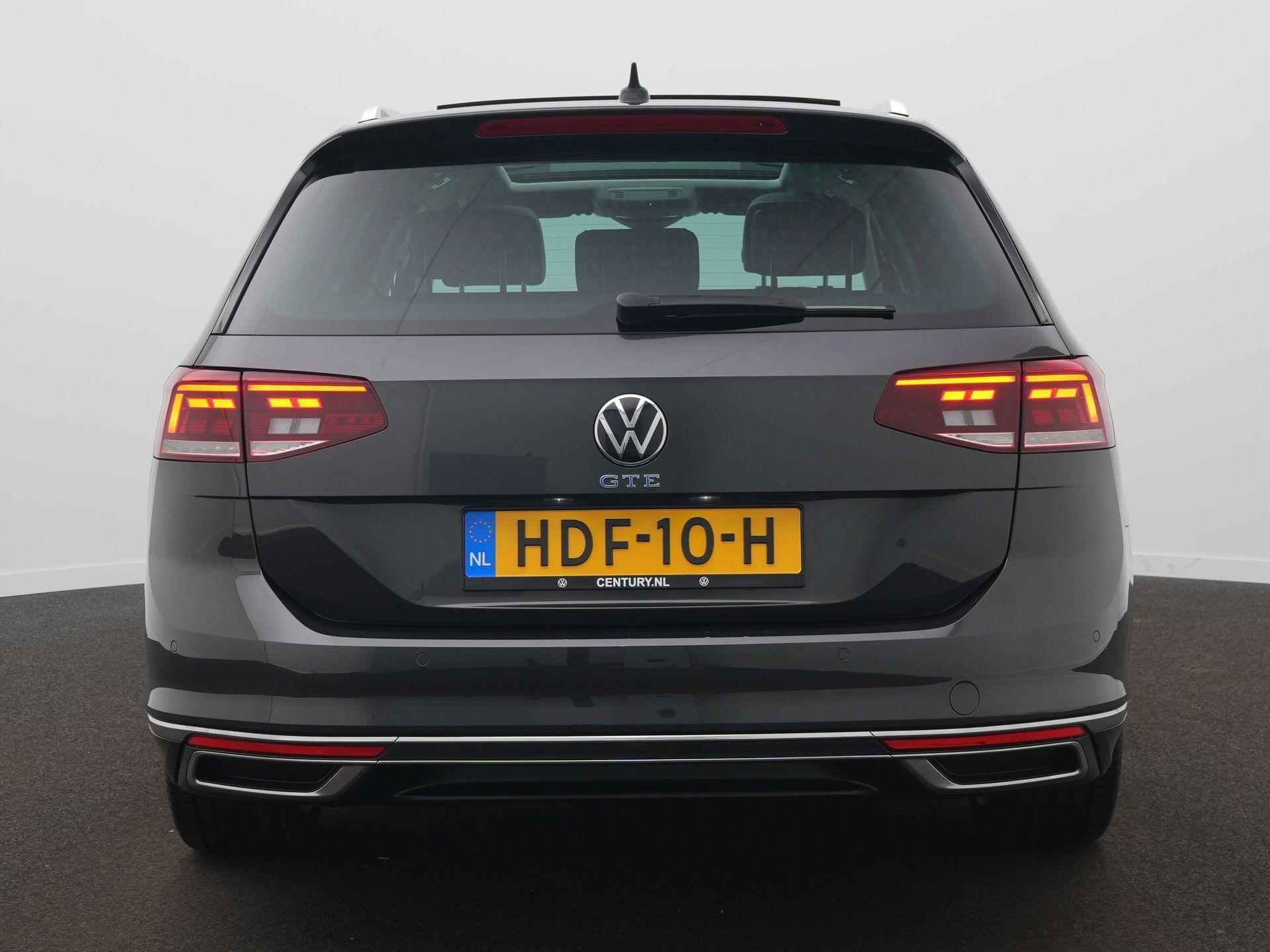 Volkswagen Passat Variant 1.4 TSI PHEV GTE Business DSG / Panoramadak / Leer / Virtual cockpit / Achteruitrijcamera - 6/60