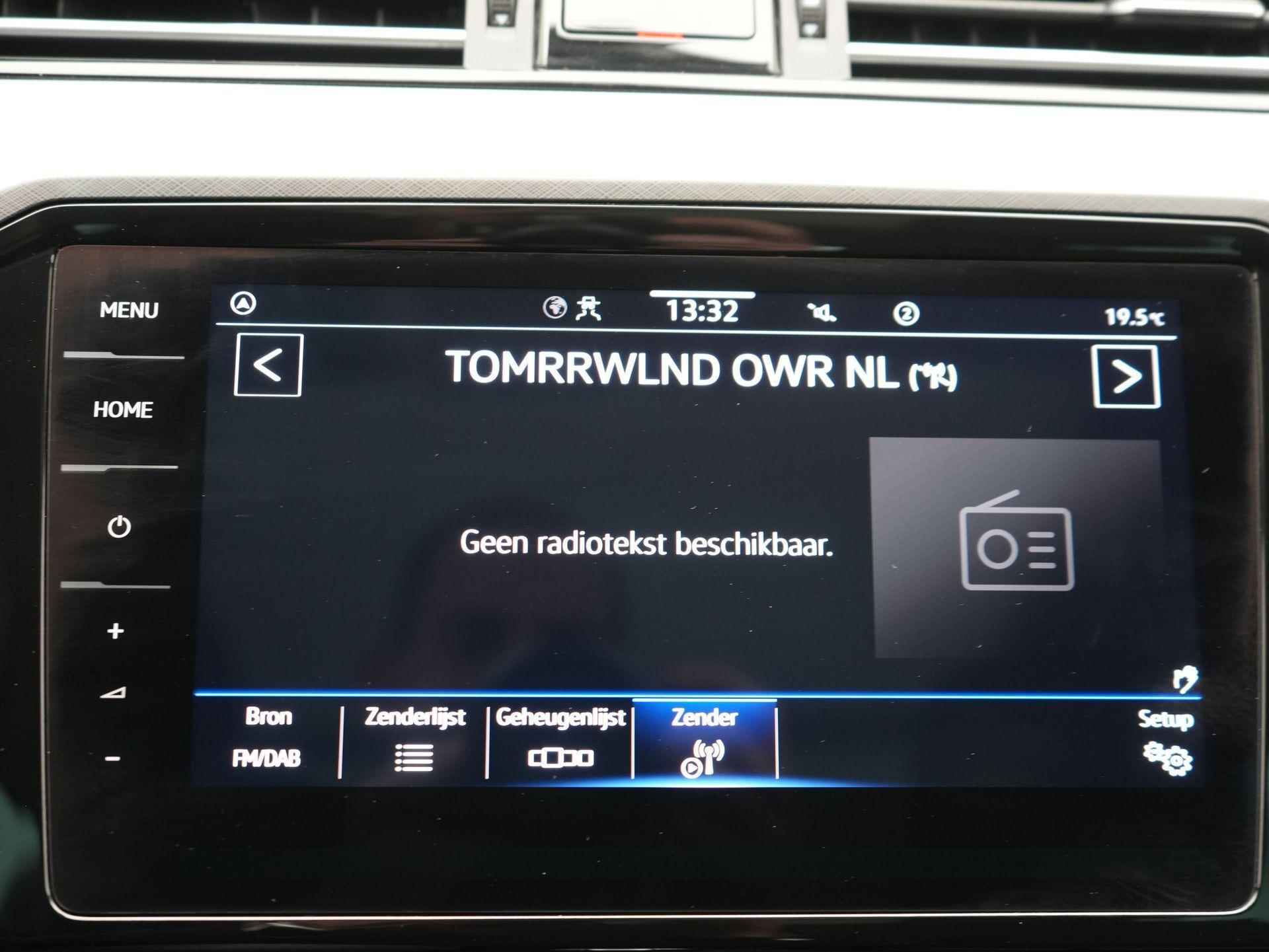 Volkswagen Passat Variant 1.4 TSI PHEV GTE Business DSG / Panoramadak / Leer / Virtual cockpit / Achteruitrijcamera - 21/60