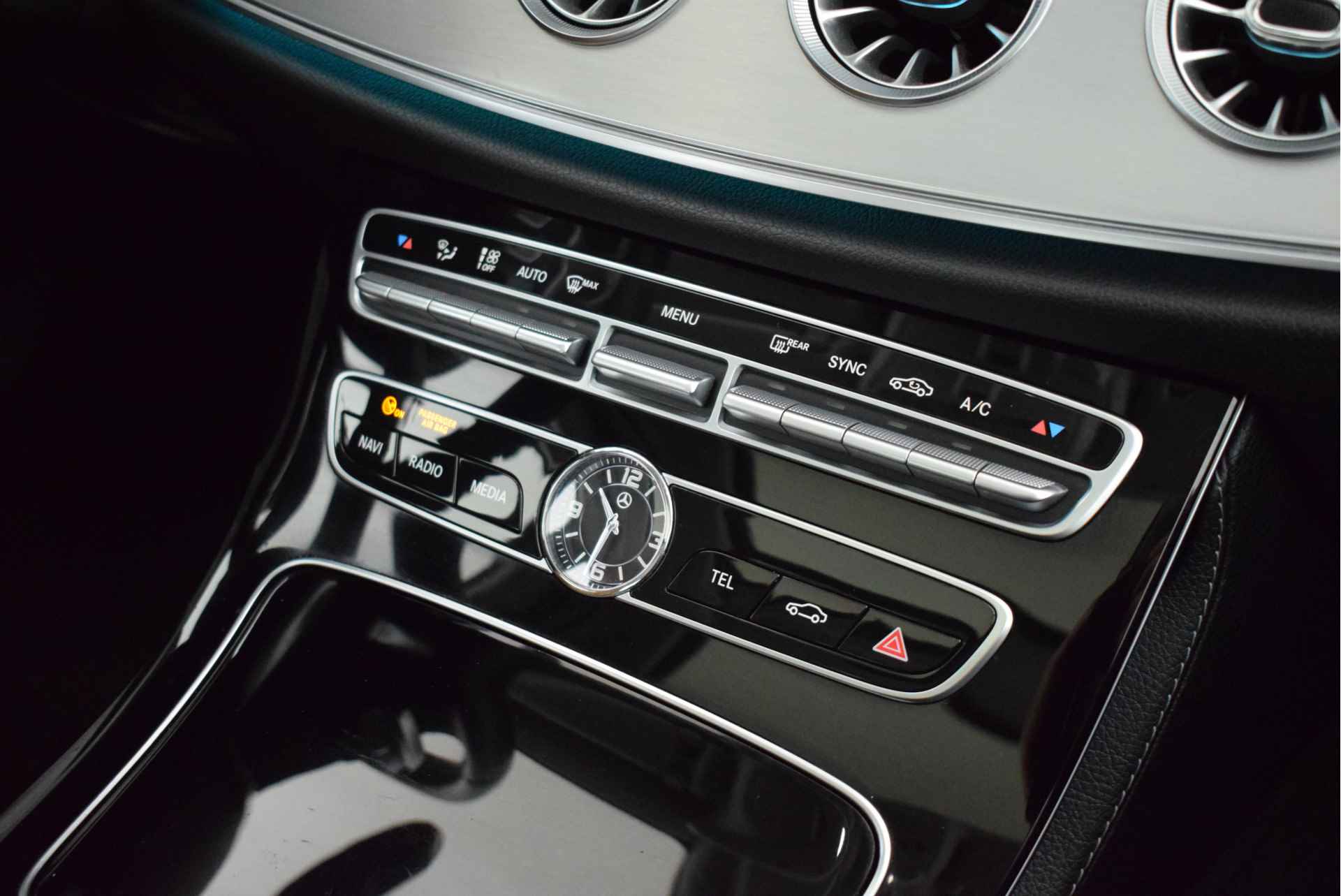 Mercedes-Benz CLS-Klasse 450 368pk 4MATIC Premium Plus Trekhaak 360Camera Leder Led Navigatie Schuifdak Navigatie - 34/56