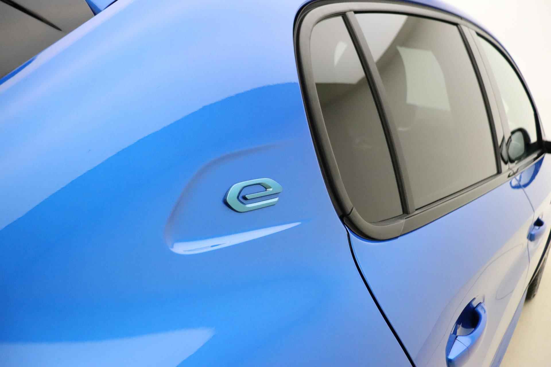 Peugeot e-208 EV GT 350 50 kWh | 3 fase | Panoramadak | Led | Stoelverwarming | Adaptive cruise control | Elektrische ramen | Lichtmetalen velgen - 14/35