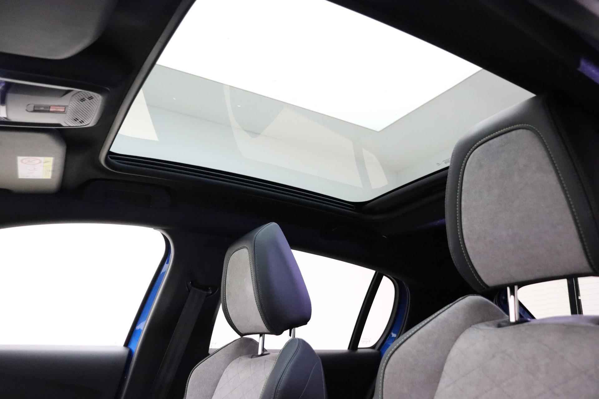 Peugeot e-208 EV GT 350 50 kWh | 3 fase | Panoramadak | Led | Stoelverwarming | Adaptive cruise control | Elektrische ramen | Lichtmetalen velgen - 16/35
