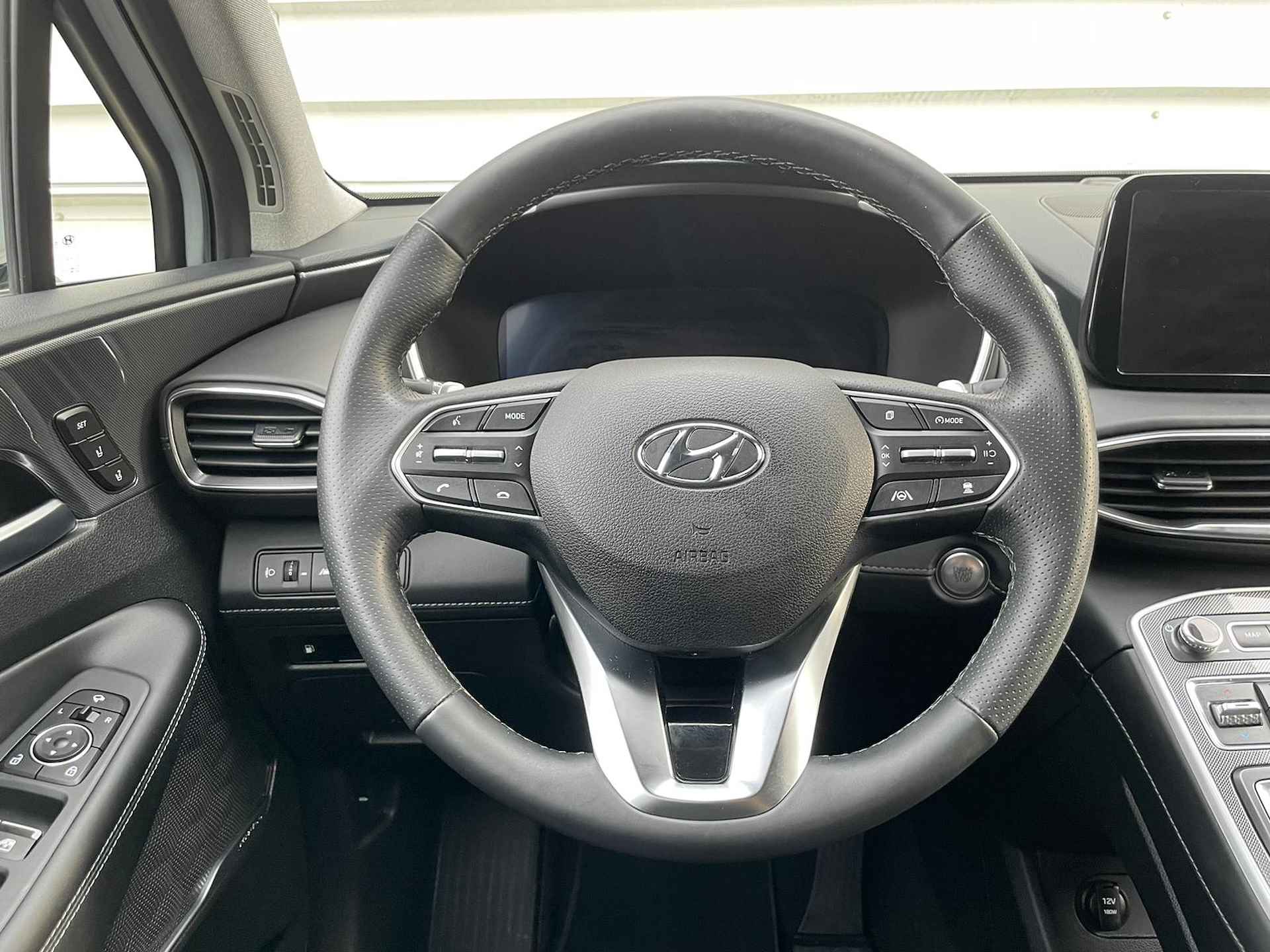 Hyundai Santa Fe 1.6 T-GDI PHEV Premium | PLUG IN | 7 PERSOONS | NAVIGATIE | LEDER | LUXE UITVOERING - 11/60