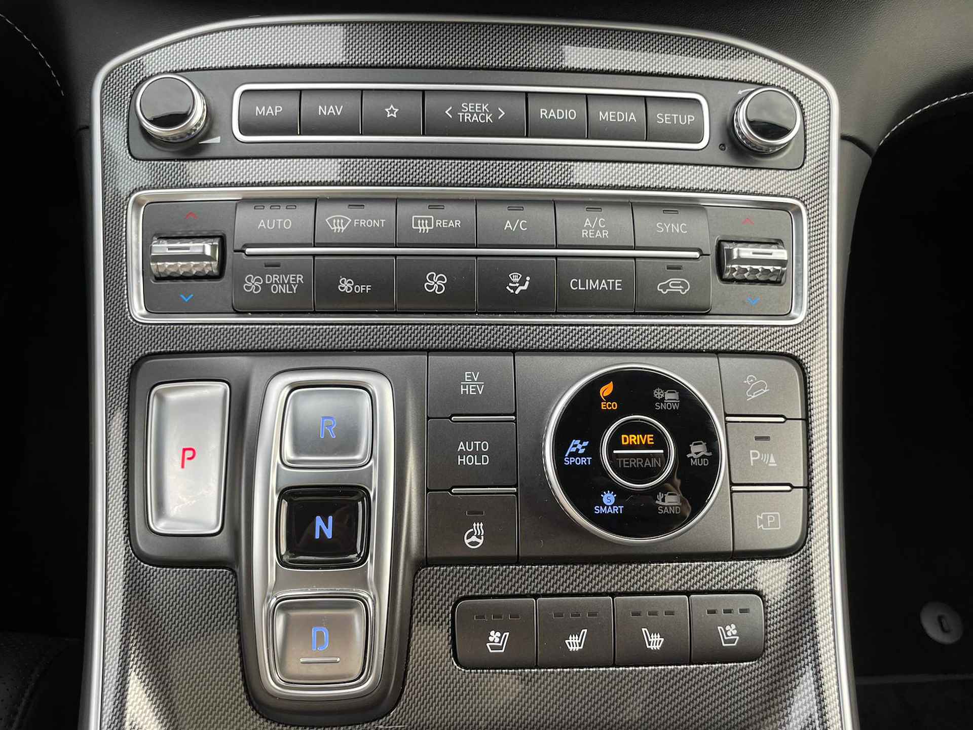 Hyundai Santa Fe 1.6 T-GDI PHEV Premium | PLUG IN | 7 PERSOONS | NAVIGATIE | LEDER | LUXE UITVOERING - 14/60