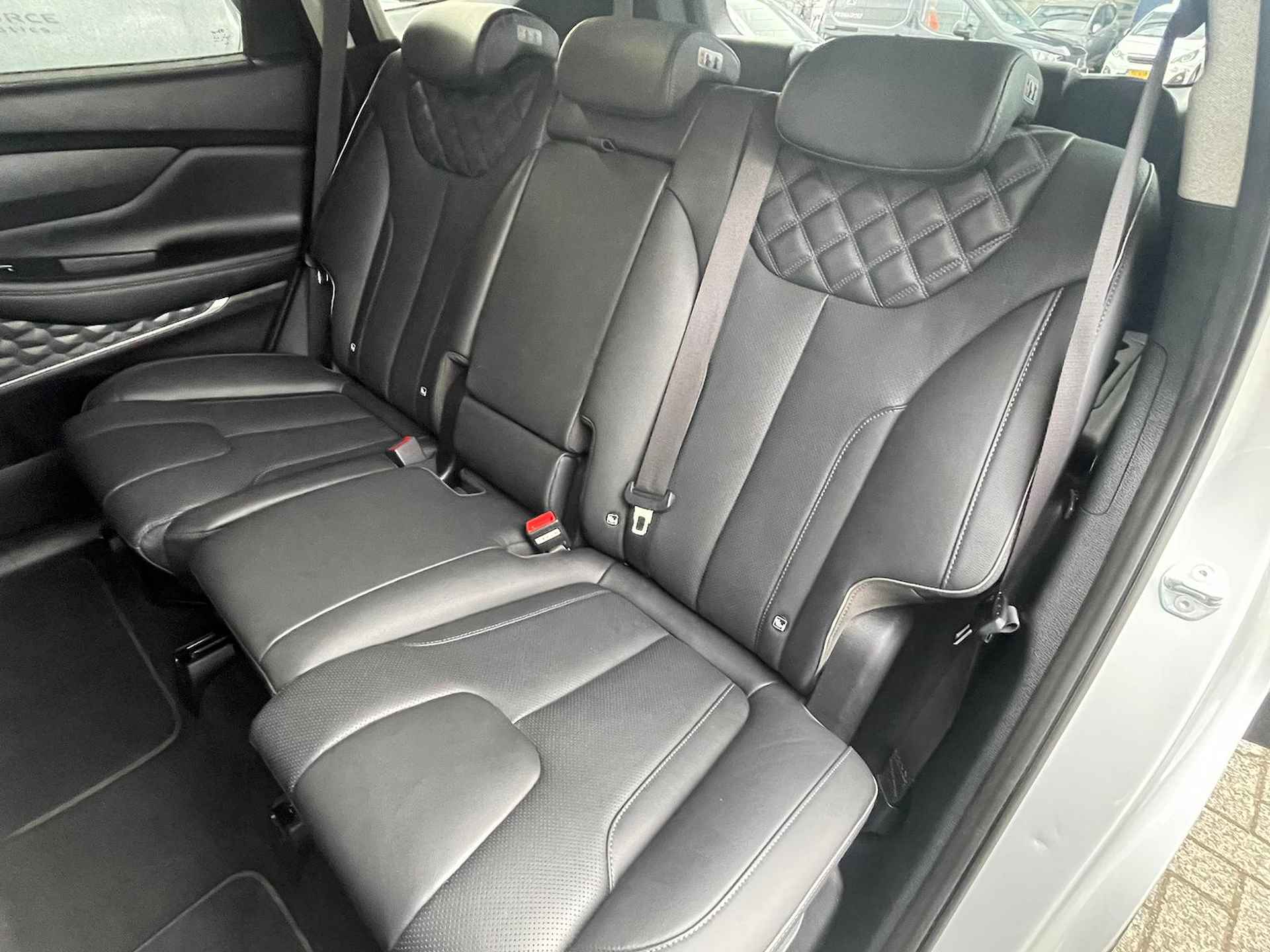 Hyundai Santa Fe 1.6 T-GDI PHEV Premium | PLUG IN | 7 PERSOONS | NAVIGATIE | LEDER | LUXE UITVOERING - 30/60