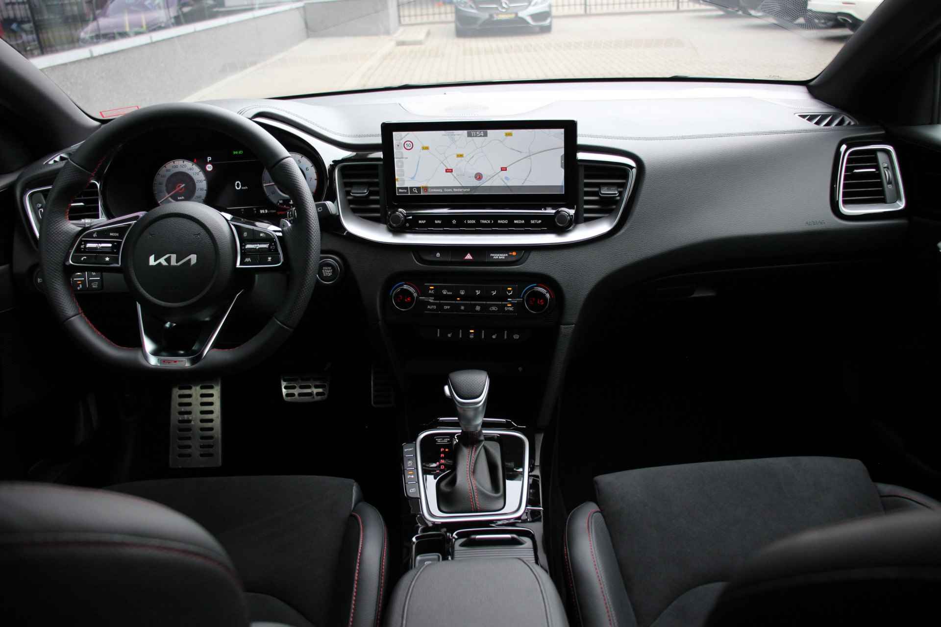 Kia ProCeed 1.6 T-GDi GT | DIRECT LEVERBAAR | 204PK | Panoramadak | JBL | Memory Seats - 11/33