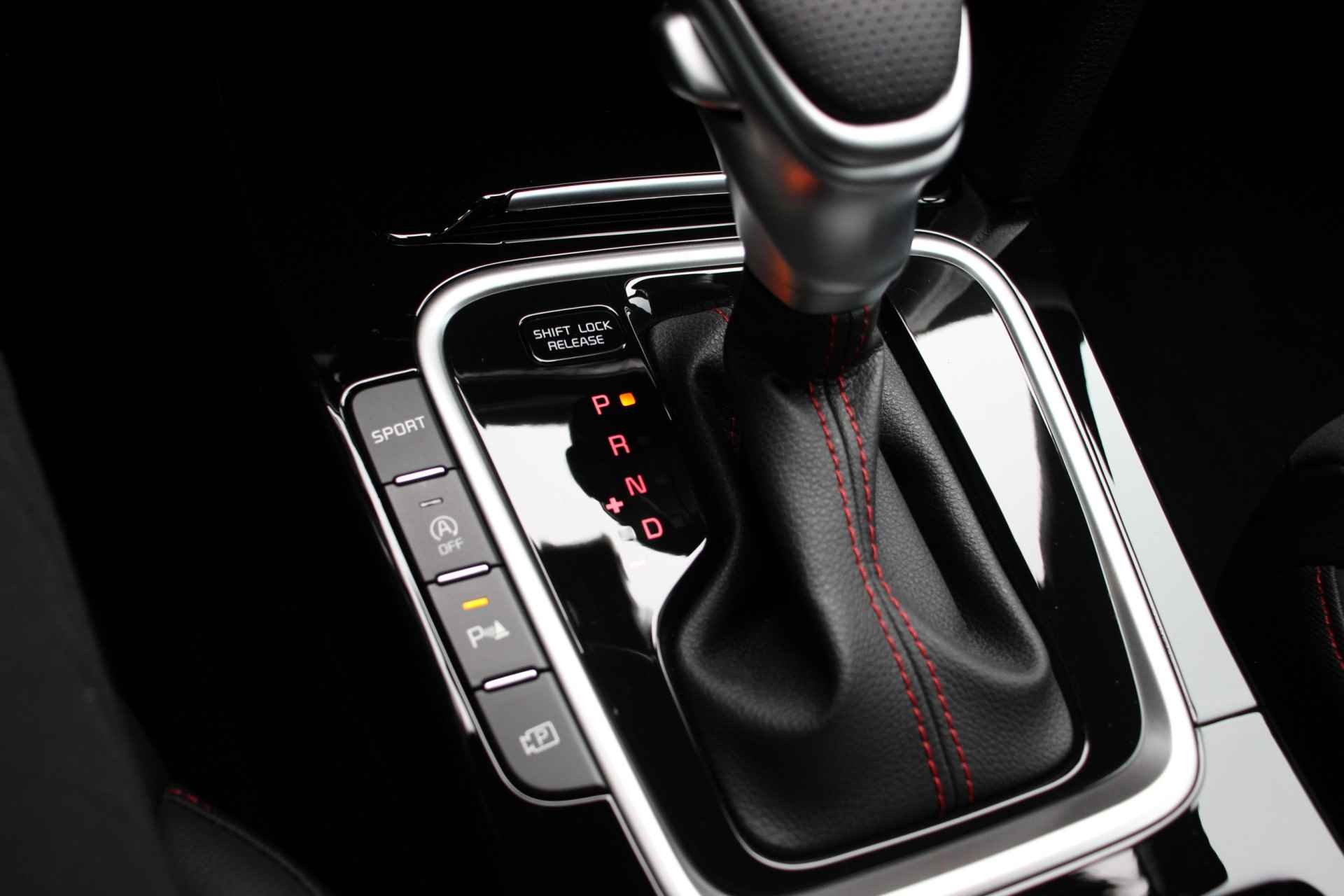 Kia ProCeed 1.6 T-GDi GT | DIRECT LEVERBAAR | 204PK | Panoramadak | JBL | Memory Seats - 18/33
