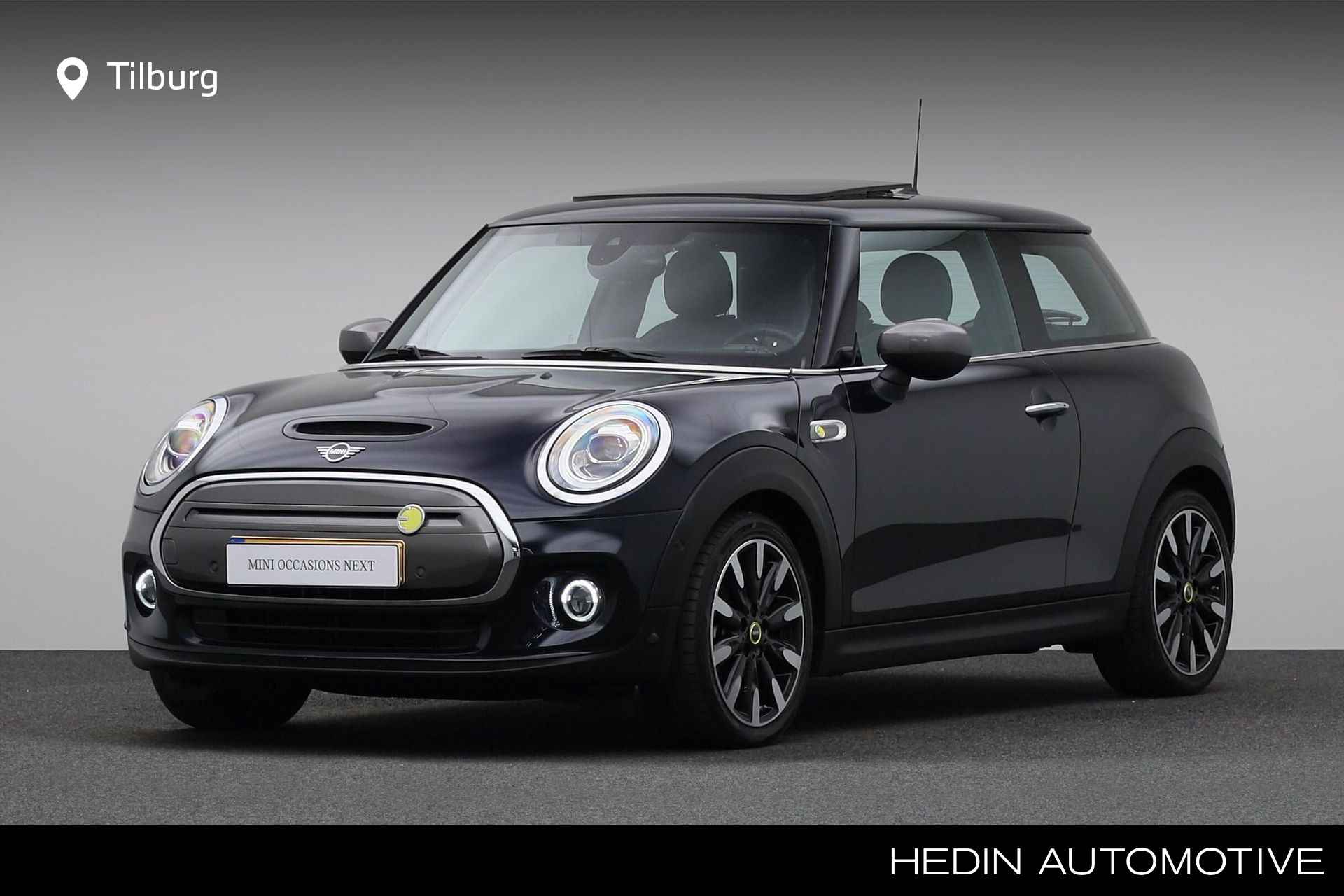 MINI Electric Yours 33 kWh | Panoramadak | Head Up Display | Achteruitrij Camera | Head Up Display |