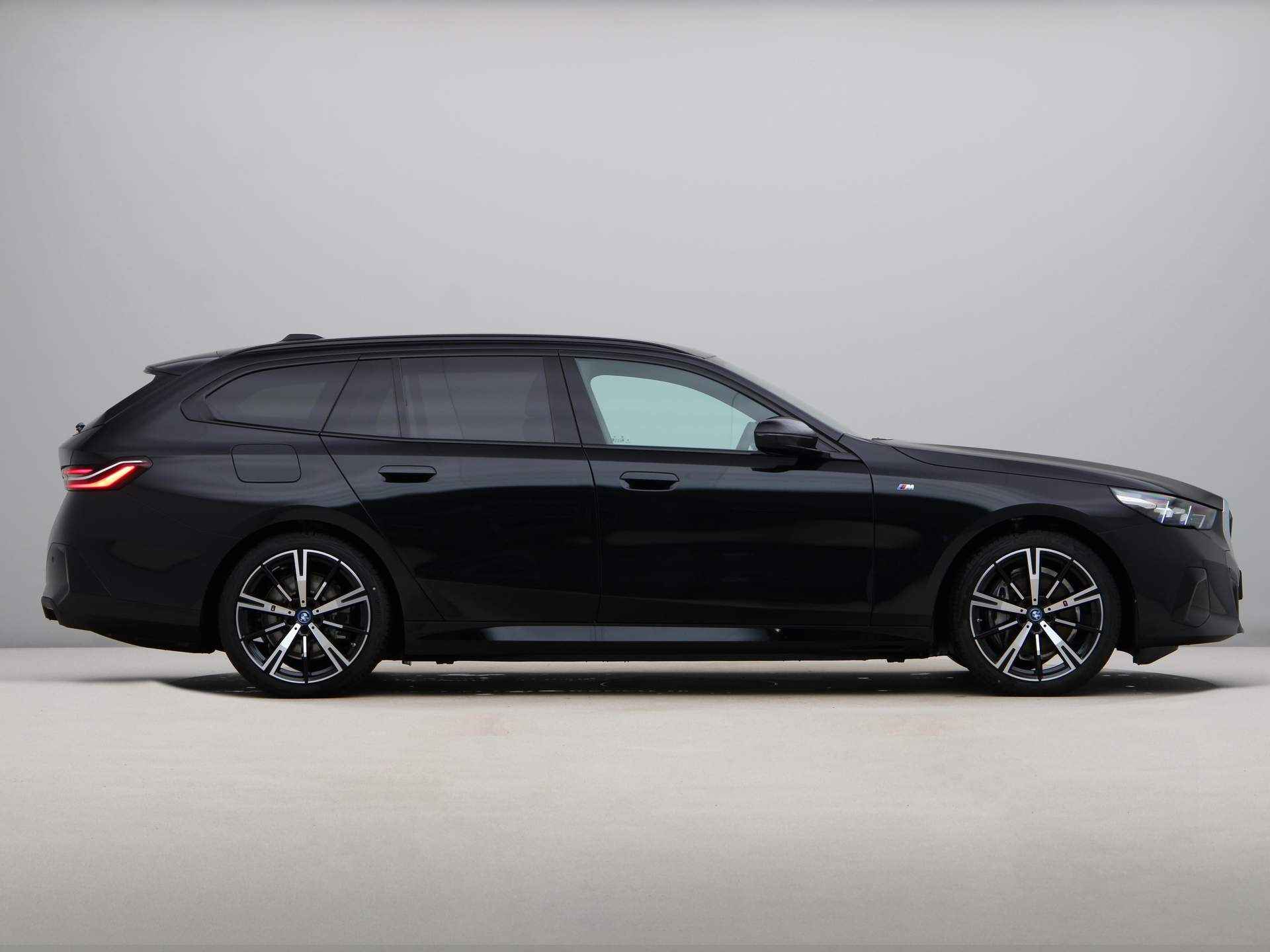 BMW i5 Touring eDrive40 84 kWh - 9/28