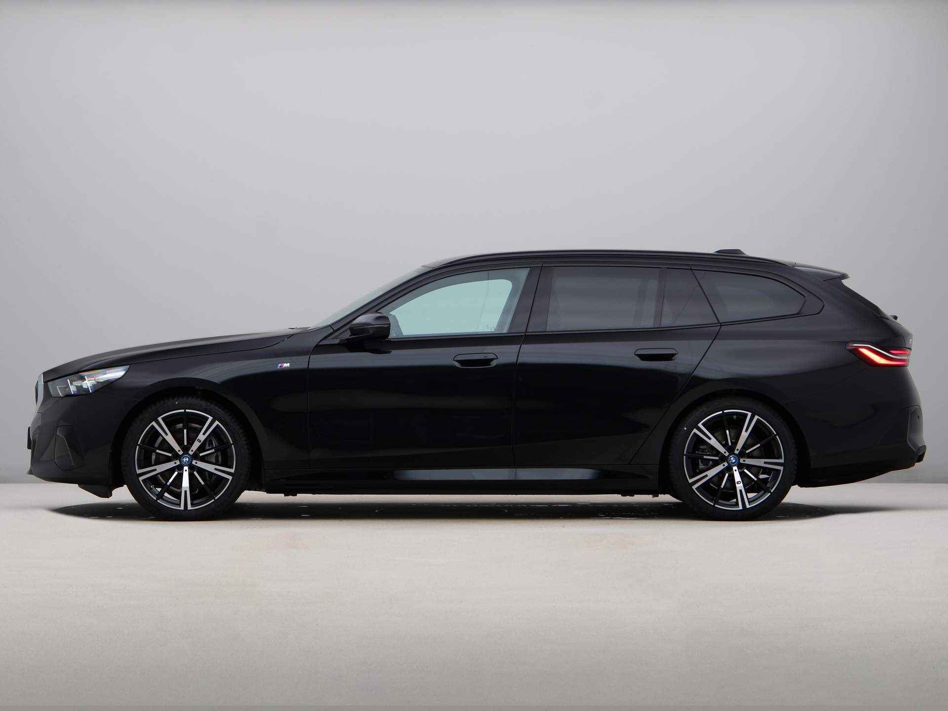 BMW i5 Touring eDrive40 84 kWh - 13/28