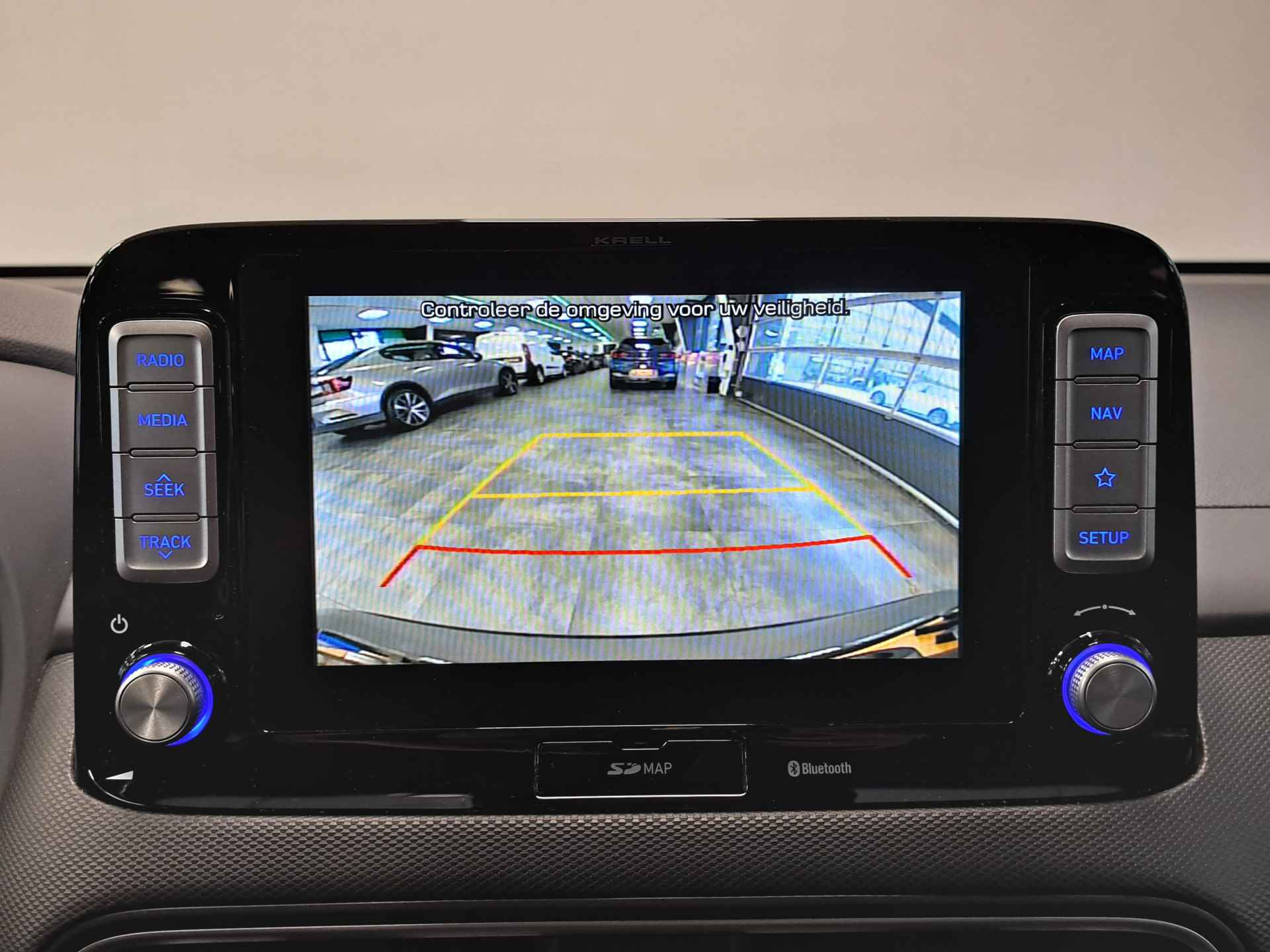 Hyundai KONA EV Comfort 64 kWh Navigatie Led Camera Cruise LM 204PK - 20/22