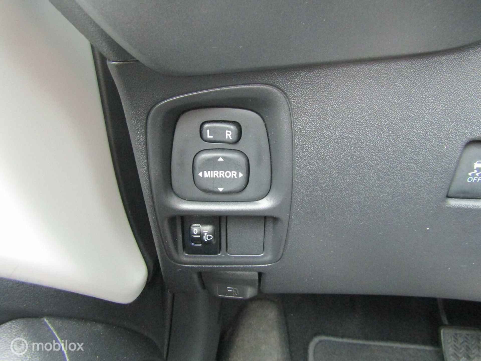 Toyota Aygo 1.0 VVT-i x-play | Airco, Camera, lichtmetalen velgen - 13/21
