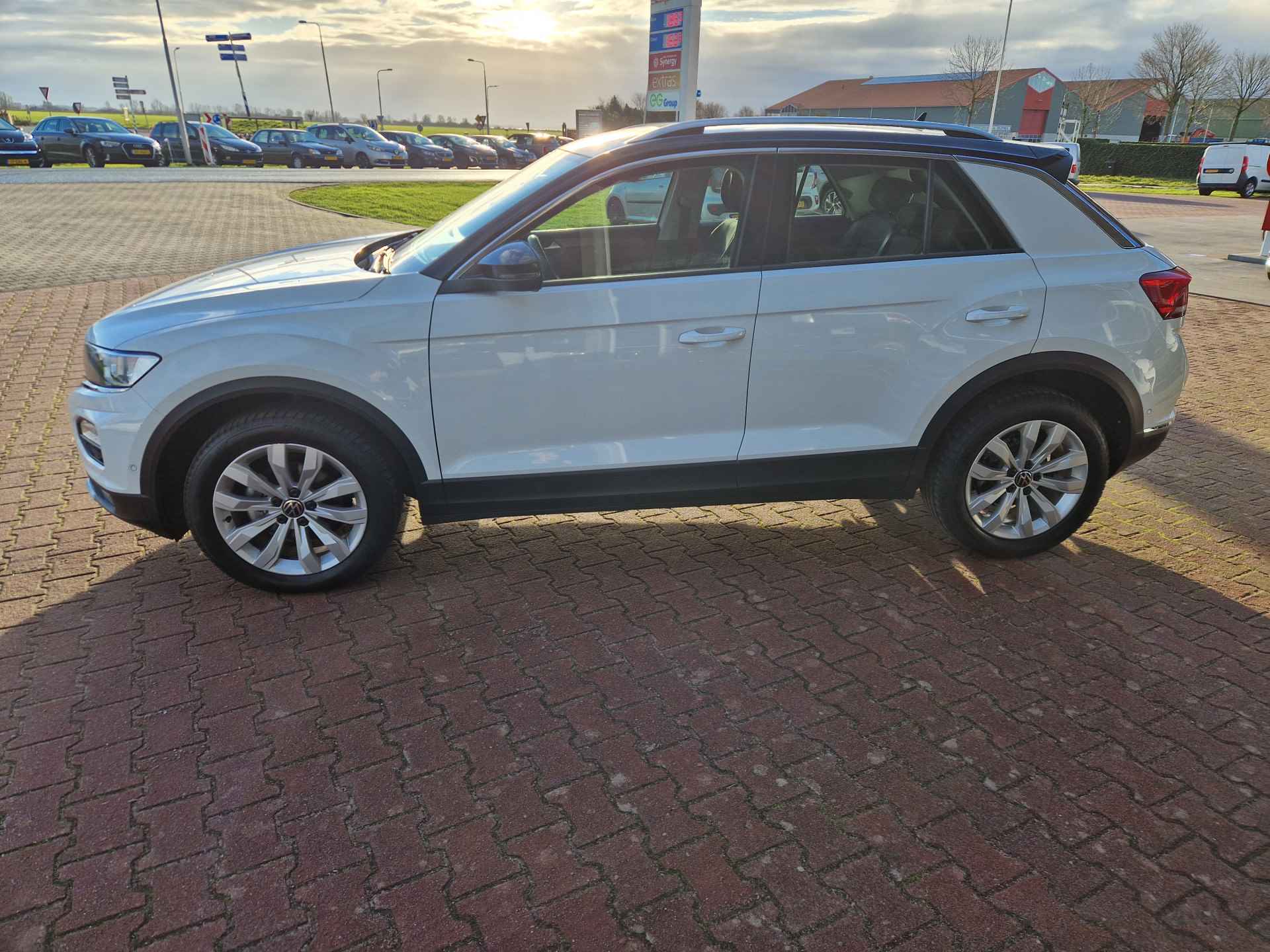 Volkswagen T-Roc 1.0 TSI Style Business 12 MND BOVAG GAR. | NAVI | TWO TONE LAK | ACC | PDC V+A | CLIM. CONTR. | APPLECARPLAY/ANDROID AUTO - 3/33