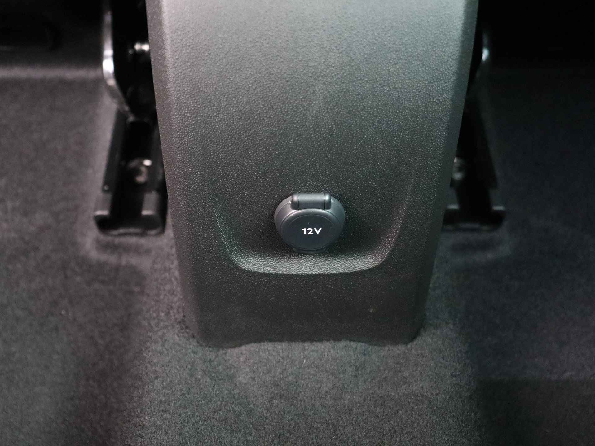 Citroën C3 Aircross PureTech 130pk Automaat Shine Pack | Rijklaar | Panormadak | Stoelverwarming | Head up display | - 24/28
