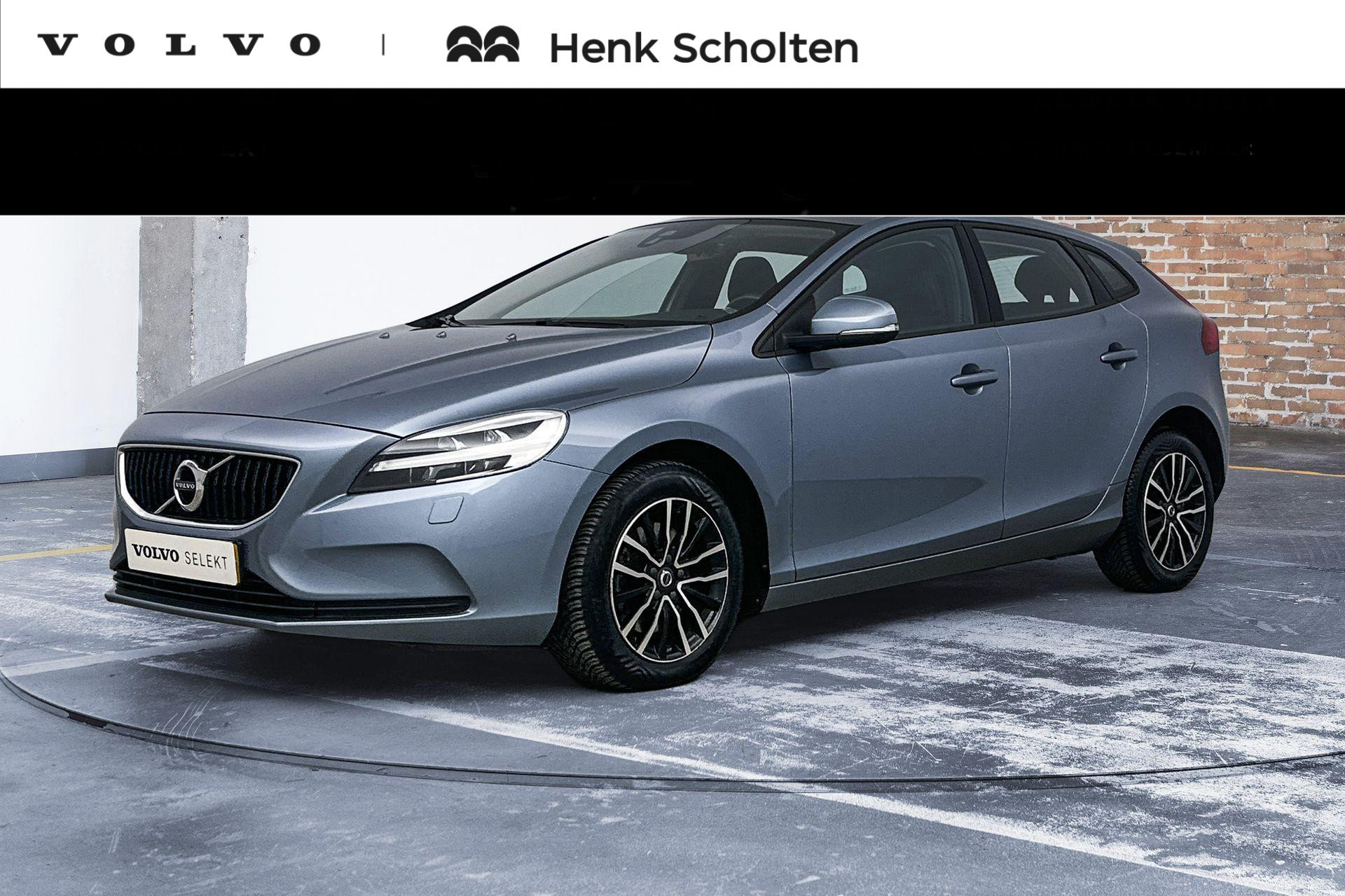 Volvo V40 T2 Nordic+ | Stoelverwarming | Panoramadak | Parkeersensoren | Parkeercamera | Volvo on Call | Parkeerverwarming | Navigatie |