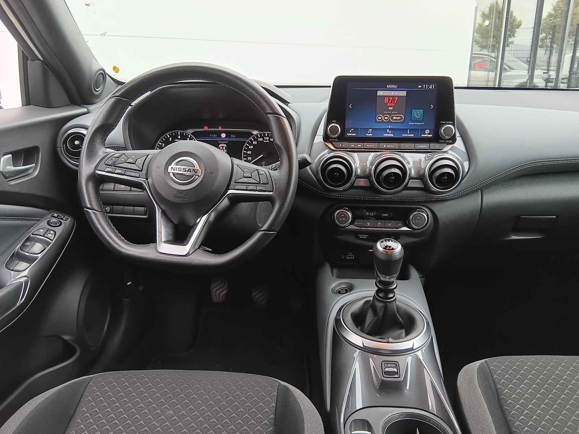 Nissan Juke 1.0 DIG-T 114 N-Connecta Climate Control / Parkeersensoren + Camera / Lichtmetalen Velgen / Privacy Glass / Connected Services / LED / DAB - 8/31