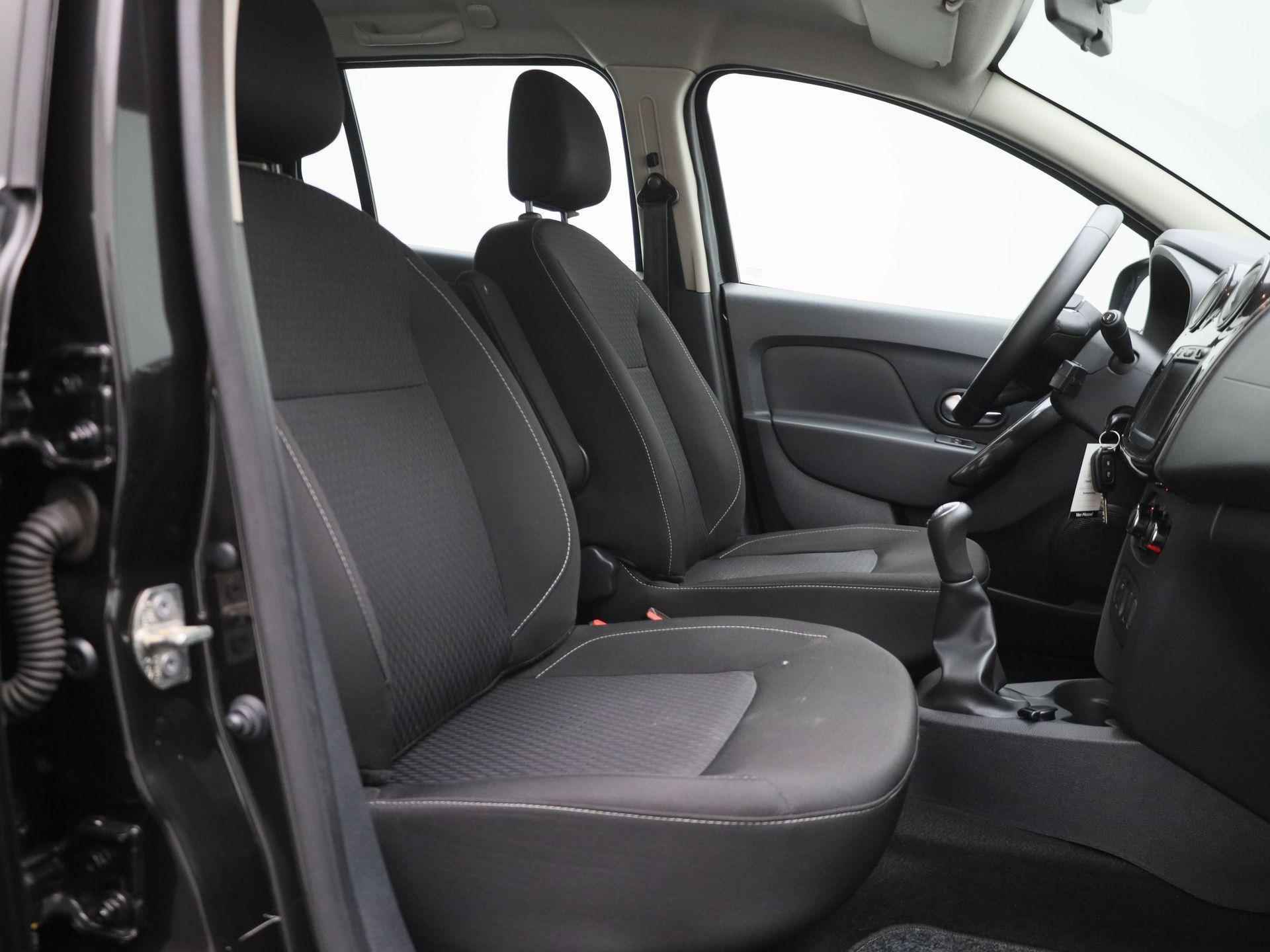 Dacia Logan MCV 0.9 TCe Laureate | Navigatie | Airconditioning | - 30/35