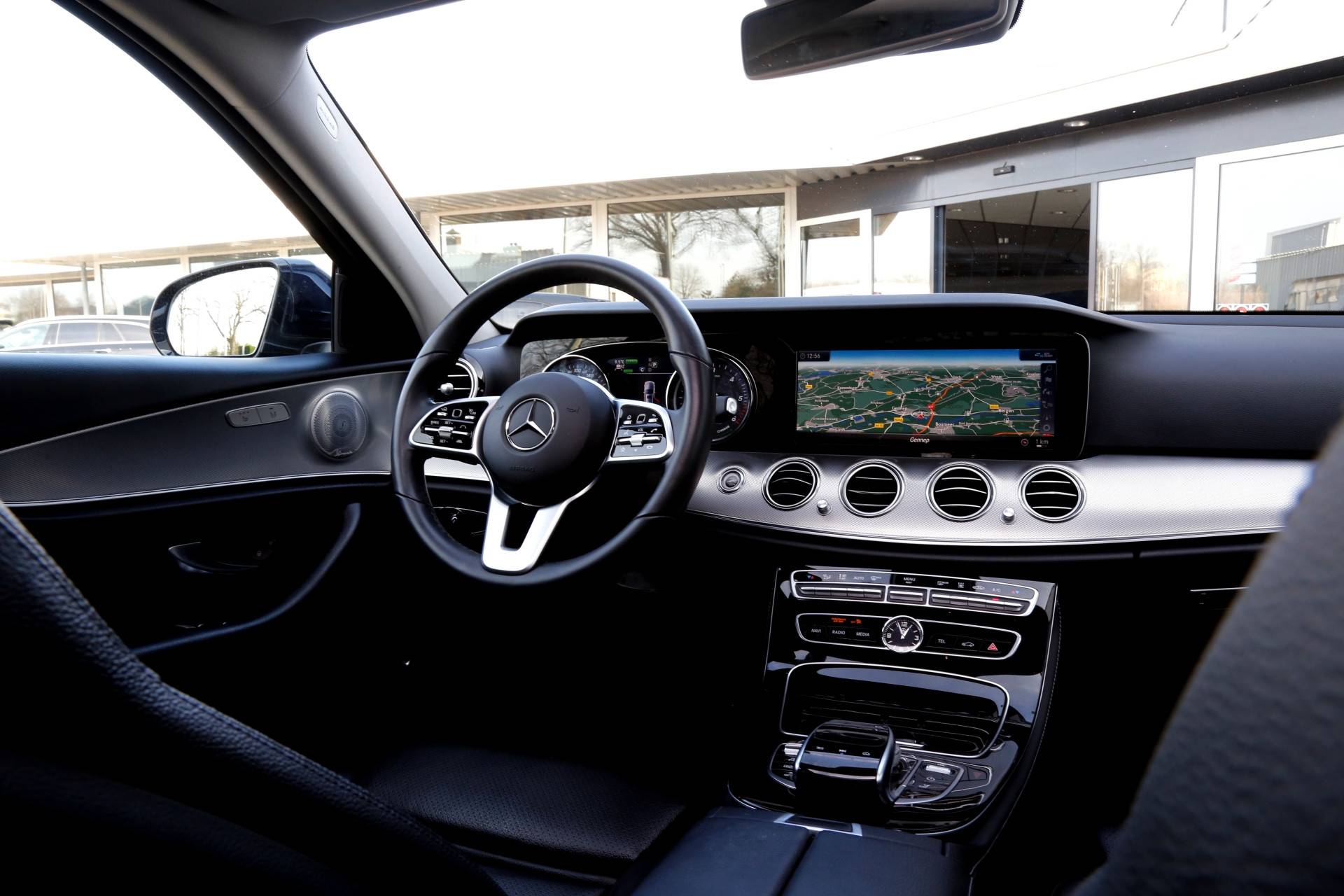 Mercedes-Benz E-Klasse Estate 300 de Premium Plus Plug in Hybride 9-G Aut.*BTW*Perfect MB Onderh.*Panodak/Leder/Stoelverw./Burmester/ACC/Xenon/LED/Elek - 38/61