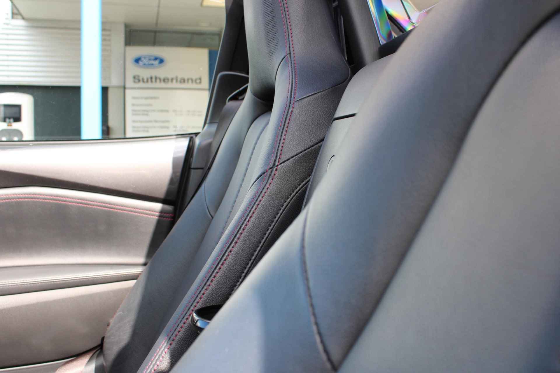 Mazda MX-5 RF 1.5 SkyActiv-G 131 GT-M | Nieuw binnen | 2 bandensets | Open dak | Climate control | Voorstoelen verwarmd | Navigatiesysteem - 23/45