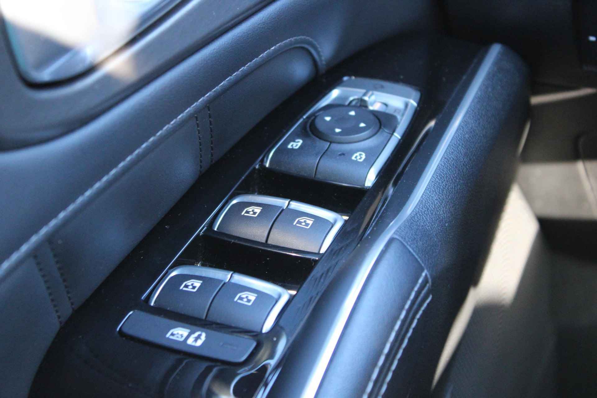 Kia Sorento 1.6 T-GDI Plug-in Hybrid 4WD PHEV. | Panoramadak | Bose audio | 7 zits | Stoelverwarming | 360graden camera - 28/45