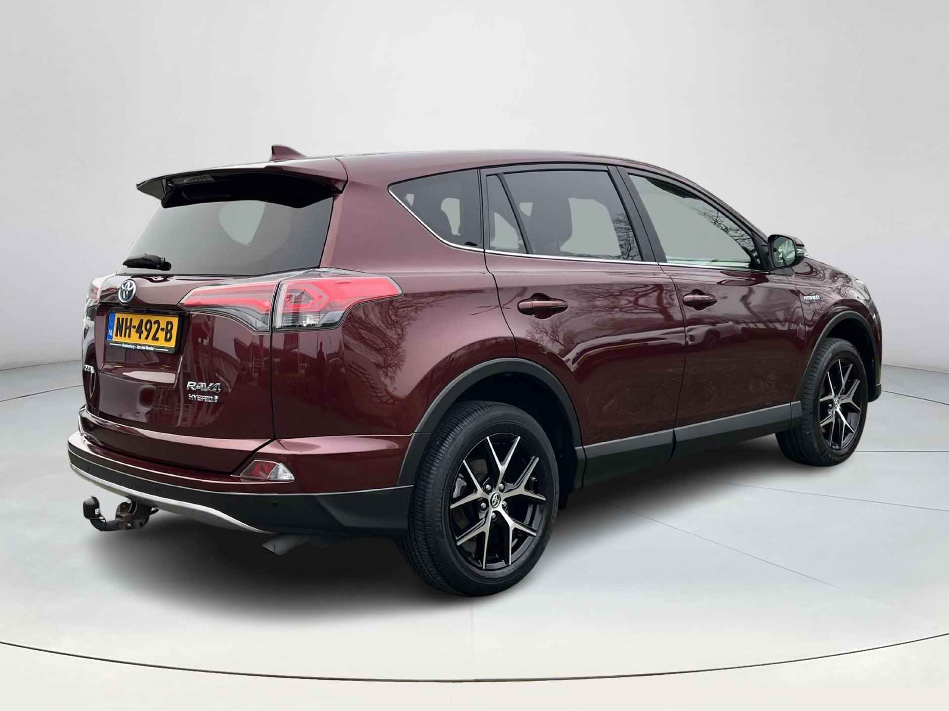 Toyota RAV4 2.5 Hybrid AWD Style | Trekhaak | Navigatie | Parkeersensoren | Stoelverwarming | Bluetooth | - 6/26