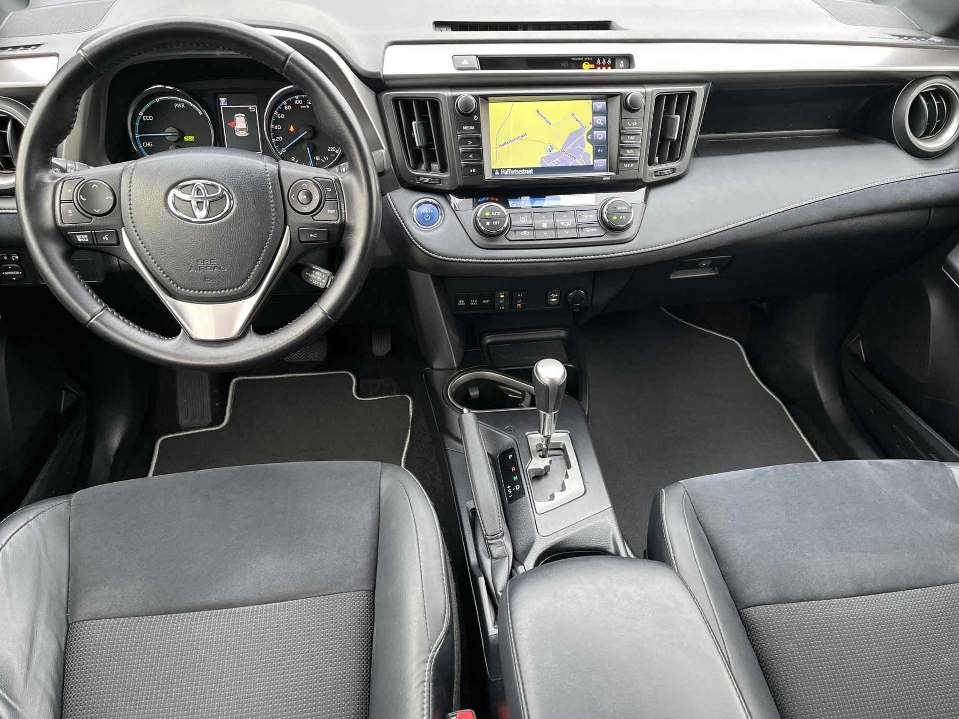 Toyota RAV4 2.5 Hybrid AWD Style | Trekhaak | Navigatie | Parkeersensoren | Stoelverwarming | Bluetooth | - 11/26