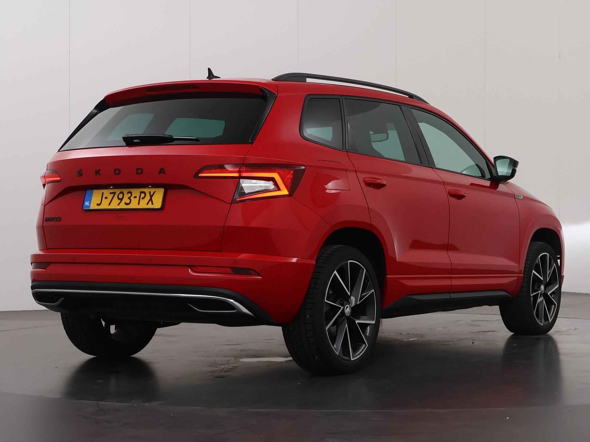 Skoda Karoq 1.5 TSI ACT Sportline Business | LED | Privacy Glass | RS Sportstoelen | Navigatie | Digitaal Dashboard |  Camera | DAB | Apple CarPlay | Stoelverwarming | Stuurverw. | Adaptieve Cruise Control | - 3/42