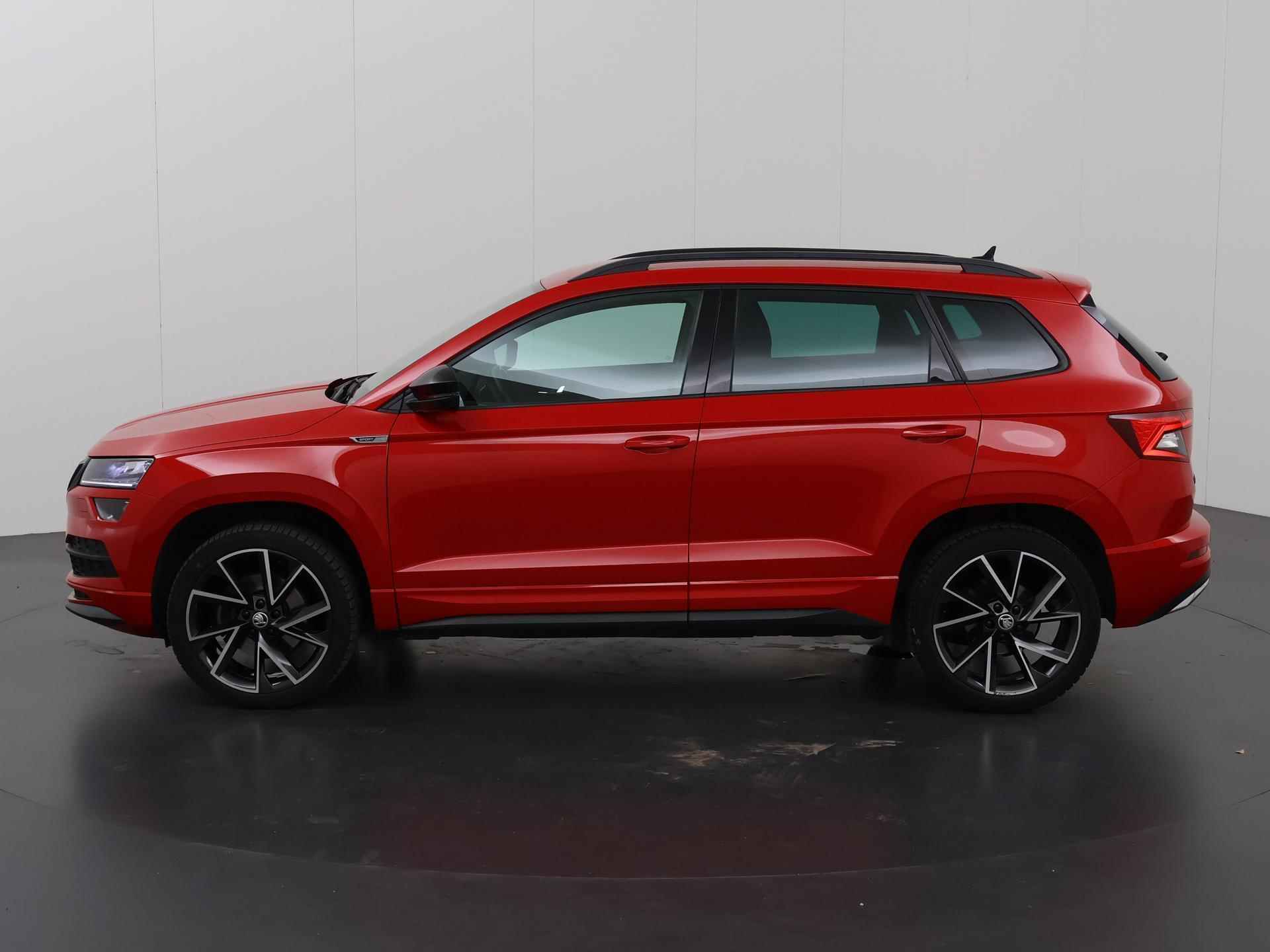 Skoda Karoq 1.5 TSI ACT Sportline Business | LED | Privacy Glass | RS Sportstoelen | Navigatie | Digitaal Dashboard |  Camera | DAB | Apple CarPlay | Stoelverwarming | Stuurverw. | Adaptieve Cruise Control | - 6/42