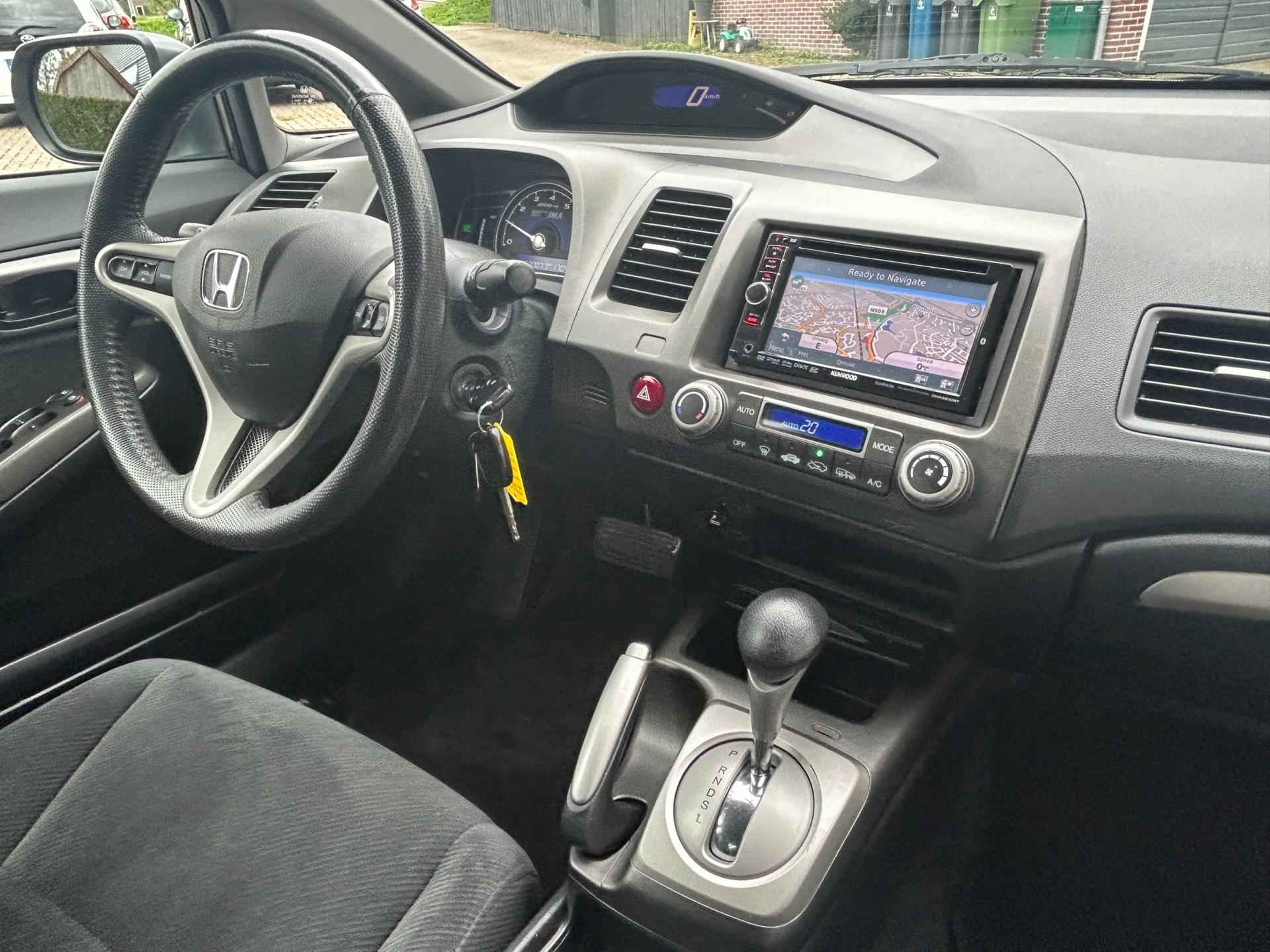 Honda Civic 1.3 Hybrid Aut. Navi Clima Cruise Park.Sens Bluetooth Stoelverw. Isofix LM-Velgen NAP NL-Auto Dealeronderhouden! - 11/30