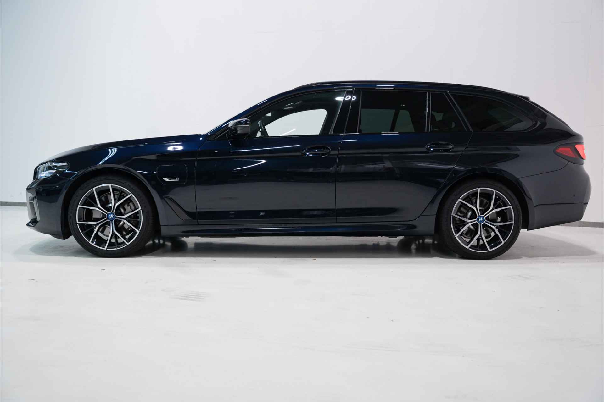 BMW 5 Serie Touring 530e Business Edition Plus M Sportpakket - 5/30