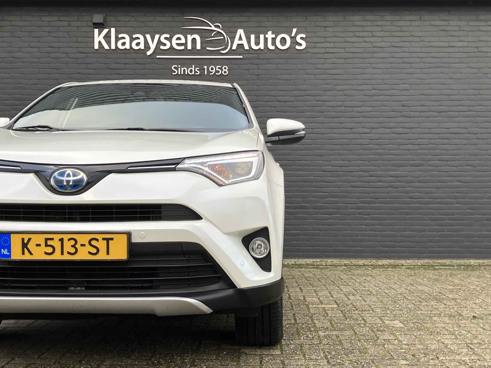 Toyota RAV4 2.5 Hybrid AWD 198 pk Style AUT. | navigatie | trekhaak | adaptieve cruise | elektr. a. klep | leder alcantara interieur - 10/38