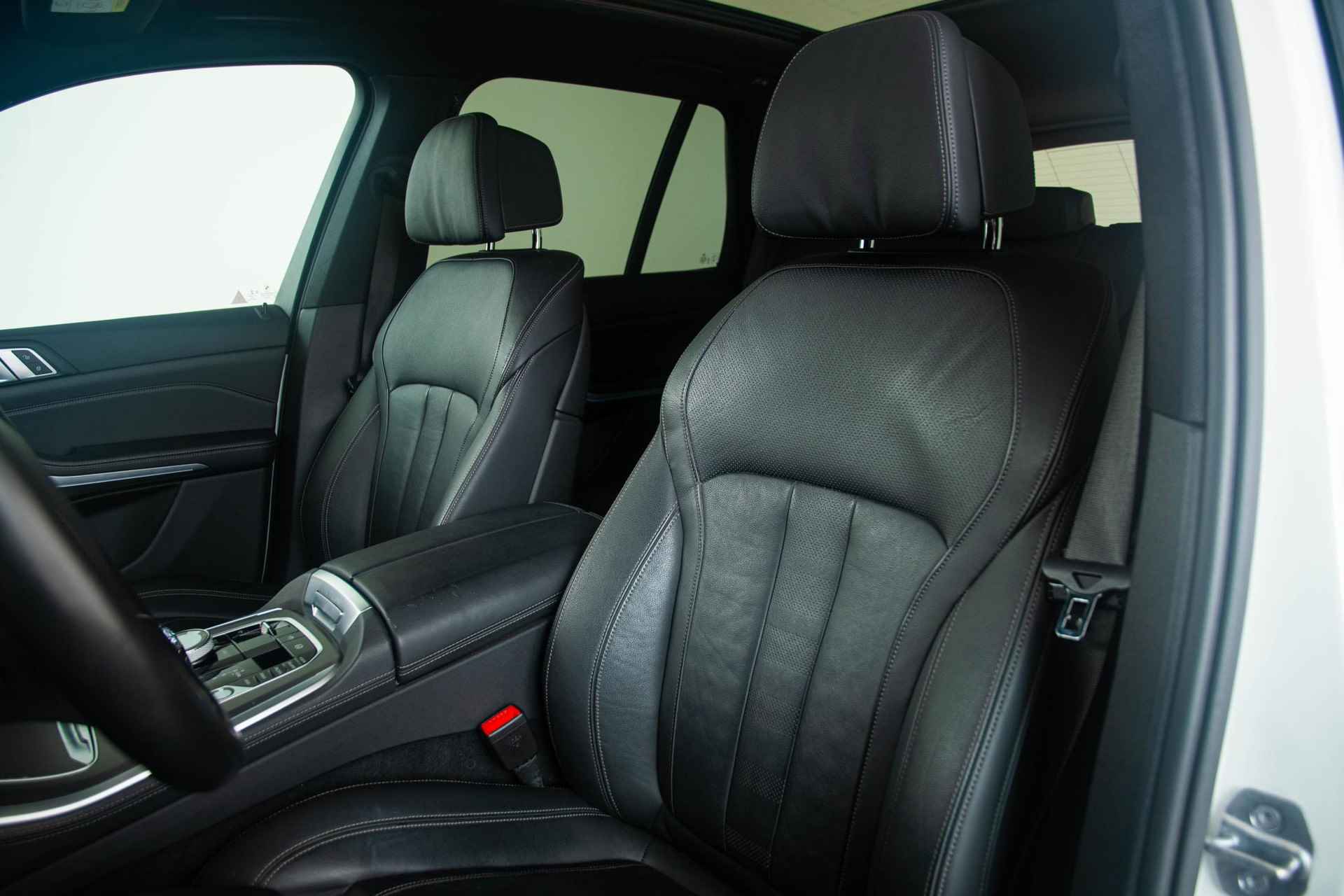 BMW X5 xDrive45e High Executive Panoramadak - Comfort Access - Trekhaak - Laserlight - Parking Assistant Plus - Driving Assistant Pro - Harman Kardon - Luchtvering - Warmte Comfort Pack - 11/45