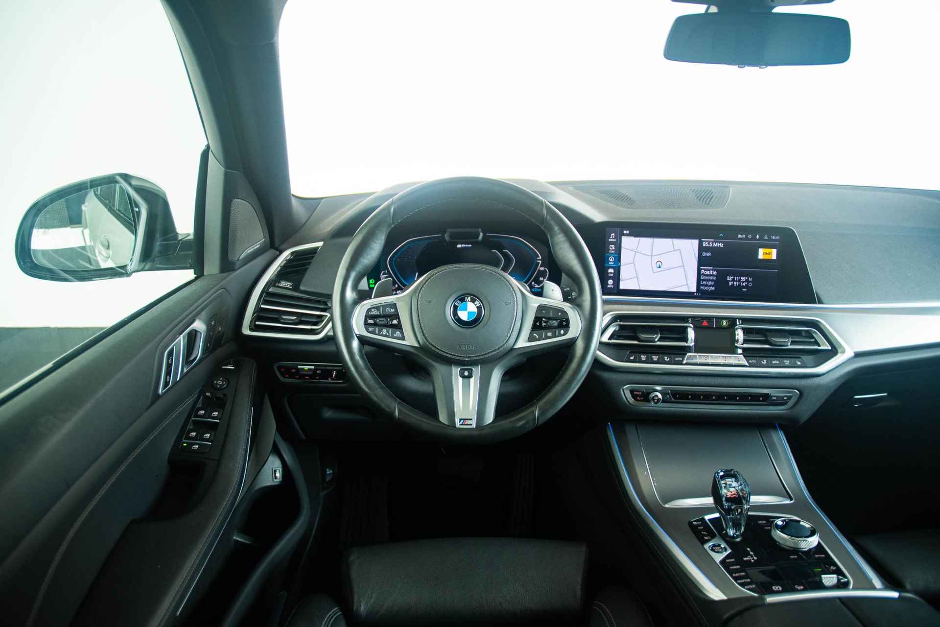 BMW X5 xDrive45e High Executive Panoramadak - Comfort Access - Trekhaak - Laserlight - Parking Assistant Plus - Driving Assistant Pro - Harman Kardon - Luchtvering - Warmte Comfort Pack - 26/45