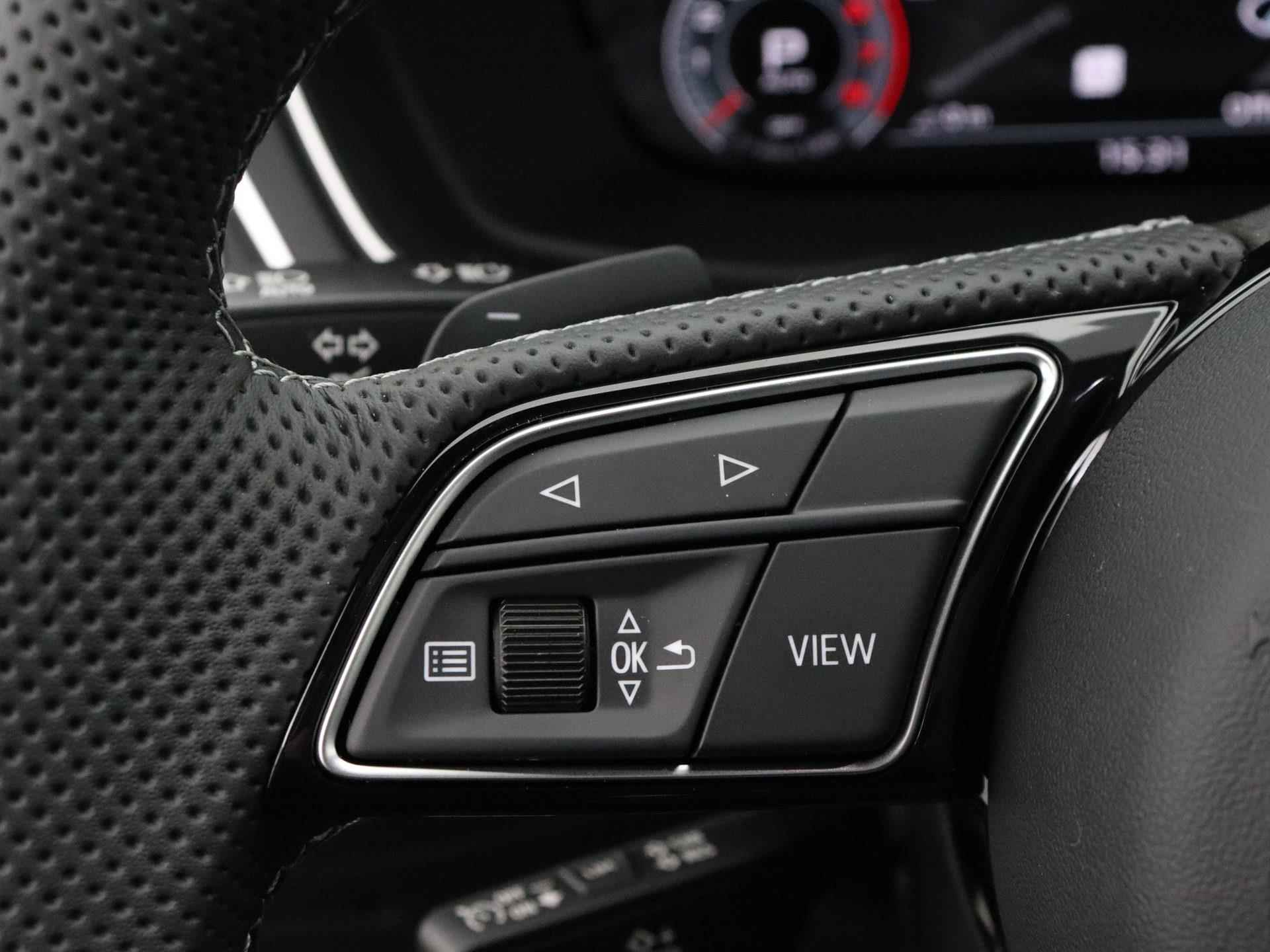 Audi A5 Sportback S edition Competition 35 TFSI 150 pk | Panoramadak | Parkeerhulp + | Optiekpakket zwart + | Spiegelkappen zwart | Verwarmbare voorstoelen - 14/33