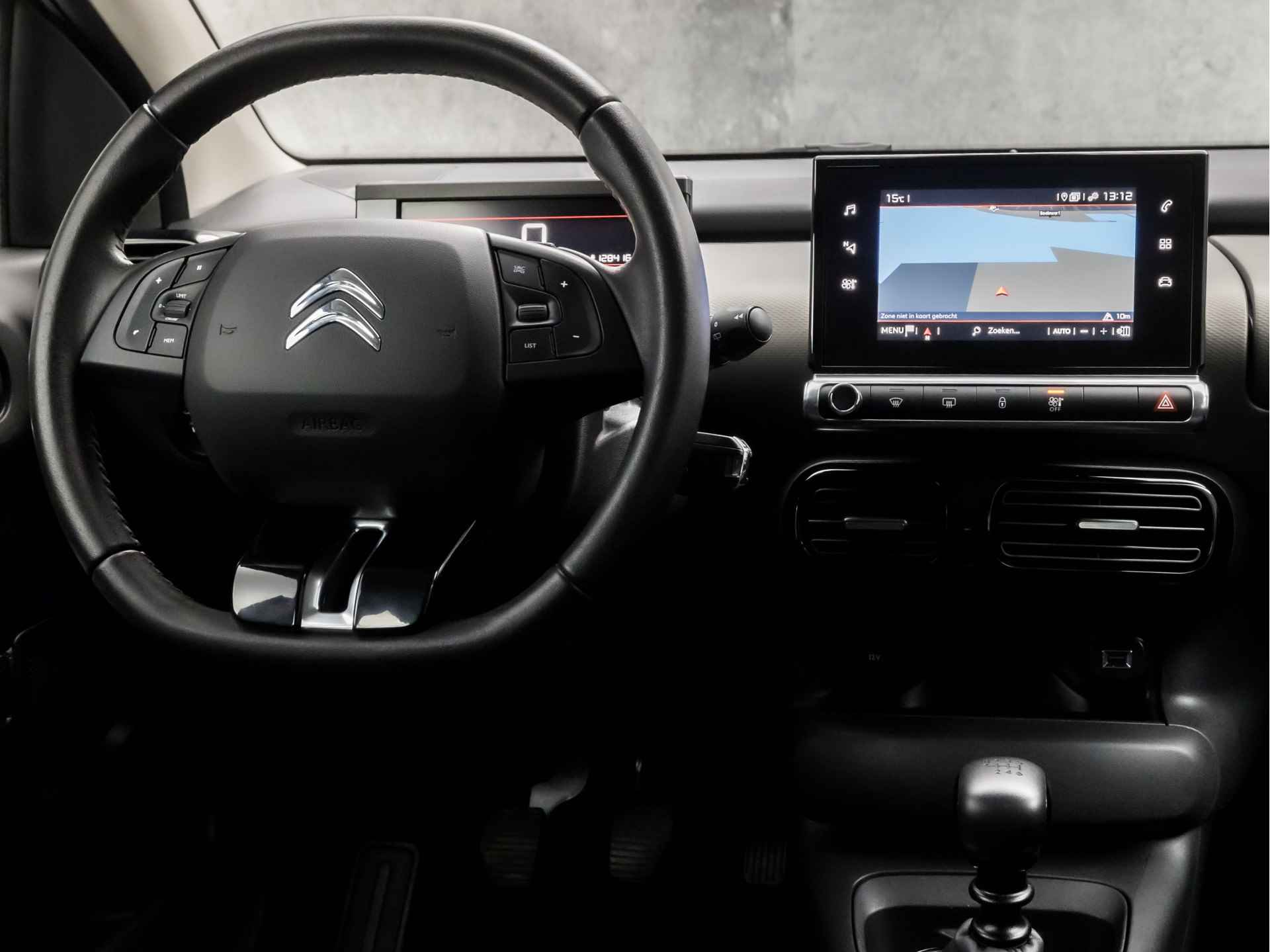 Citroën C4 Cactus 1.2 PureTech Sport (APPLE CARPLAY, NAVIGATIE, DIGITAL COCKPIT, GETINT GLAS, SPORTSTOELEN, LM VELGEN, LANE ASSIST, CRUISE, DAB+, NIEUWSTAAT) - 7/36