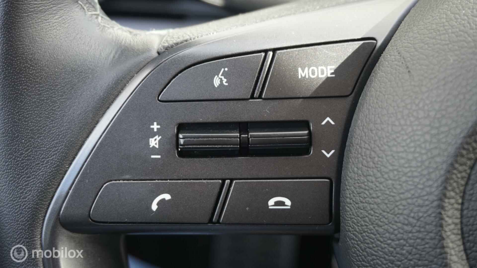 Hyundai Bayon 1.0 T-GDI Premium Navi | 17 inch velgen | Climate Control | Camera - 22/35