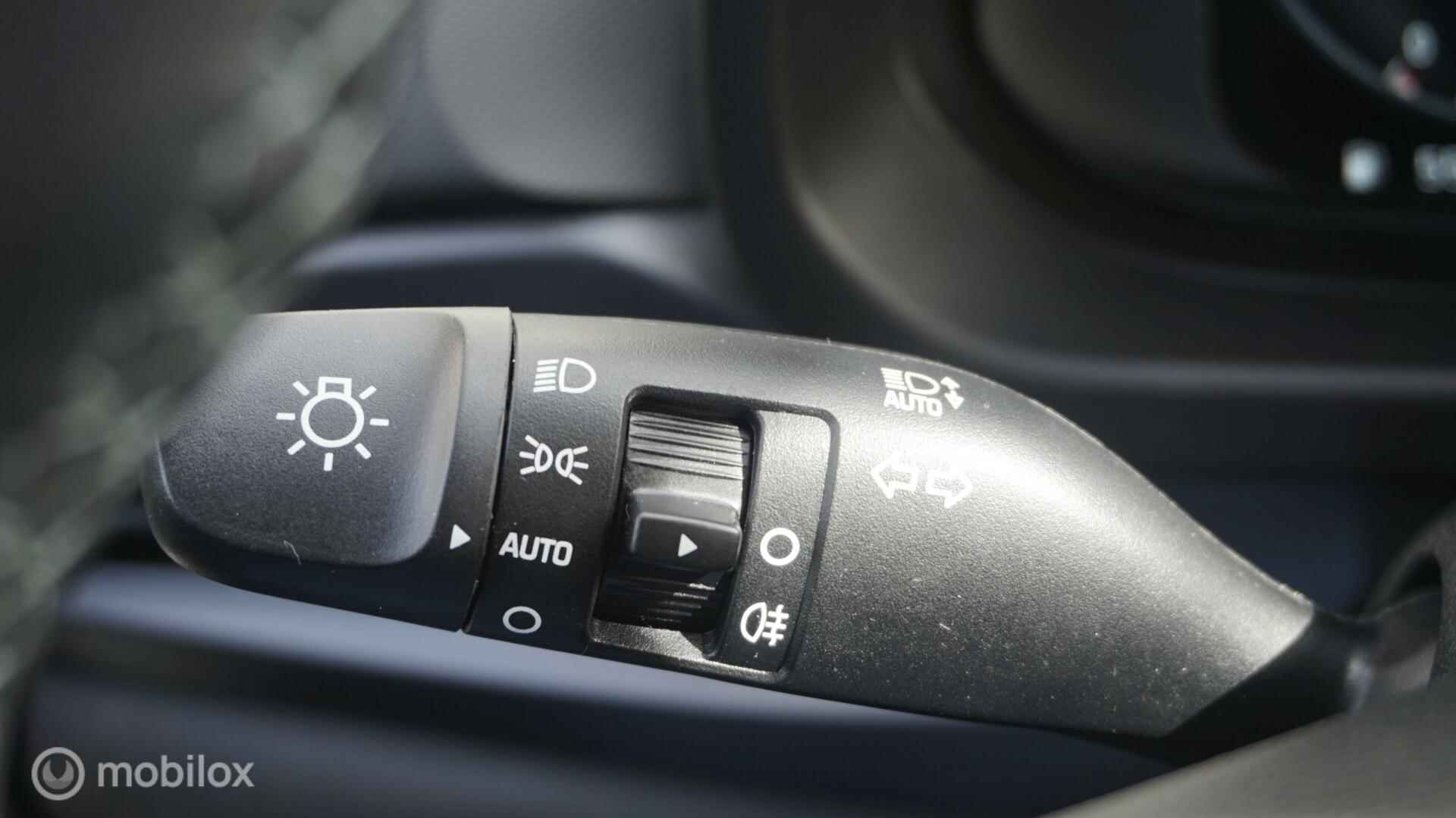 Hyundai Bayon 1.0 T-GDI Premium Navi | 17 inch velgen | Climate Control | Camera - 24/35