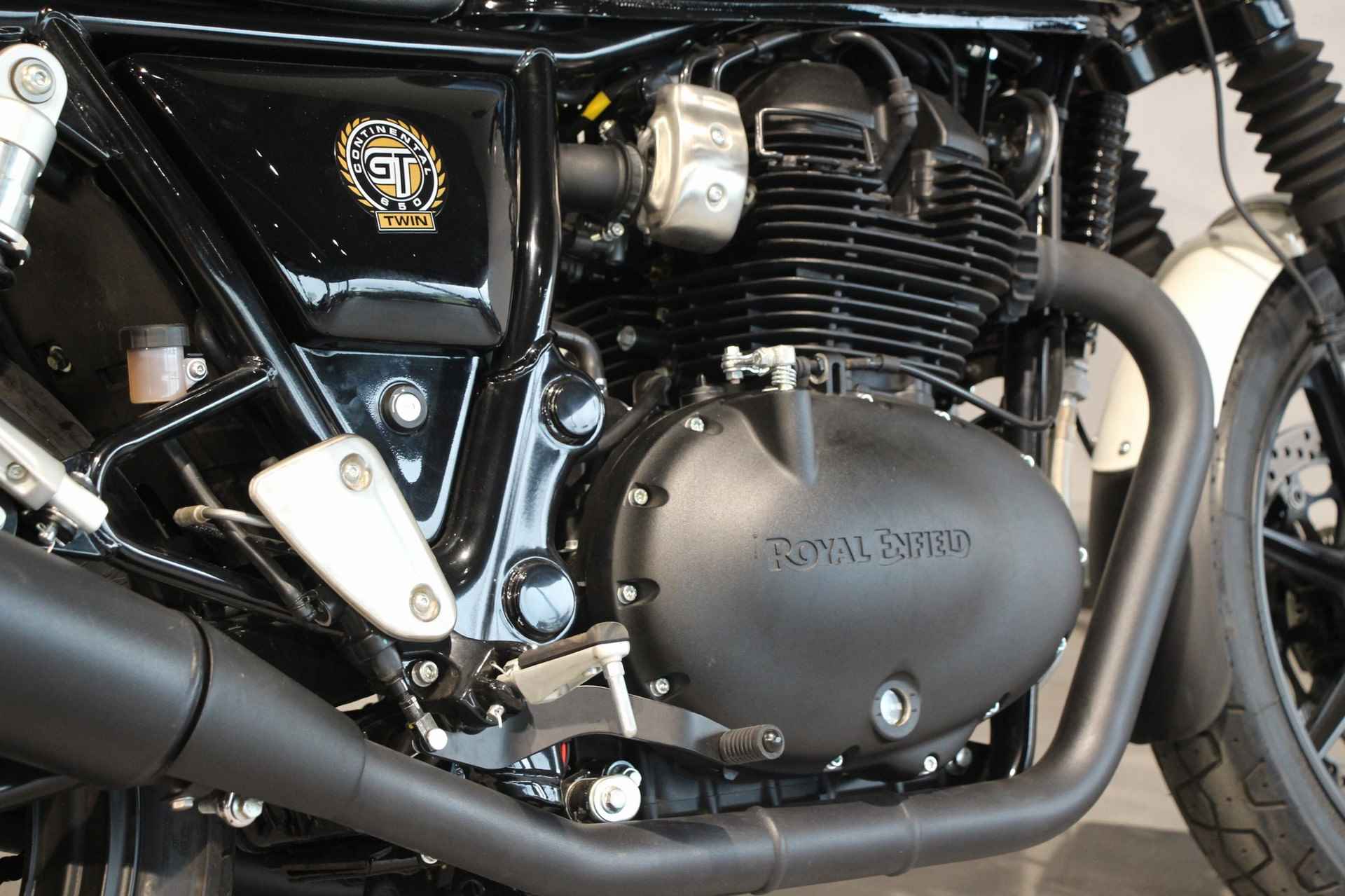 Royal-Enfield CONTINENTAL GT 650 - 9/12