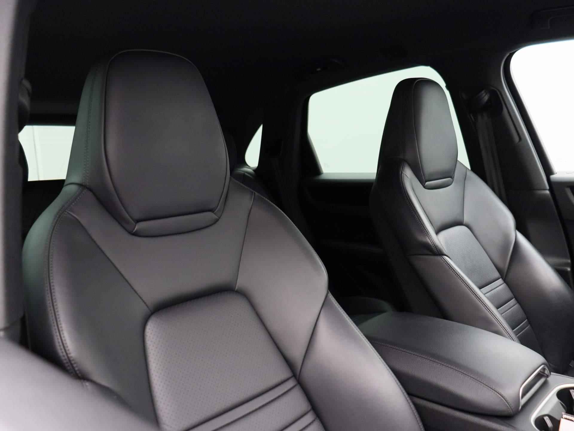 Porsche Cayenne 3.0 E-Hybrid | LUCHTVERING | BOSE AUDIO | LEDER | ELEKTRISCHE VOORSTOELEN MET GEHEUGEN | ACHTERUITRIJCAMERA | 21-INCH | ELEKTRISCHE ACHTERKLEP | LED KOPLAMPEN | DODENHOEK ASSISTENT | - 57/64