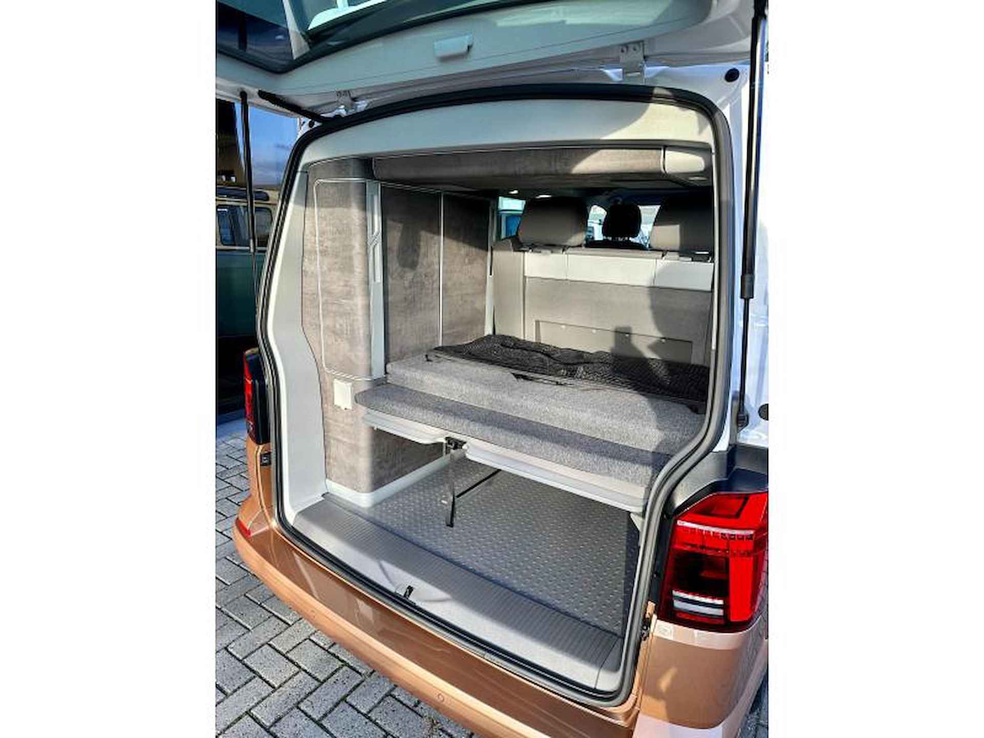 Volkswagen T6 California  6.1 Ocean 150 DSG|22 - 15/21