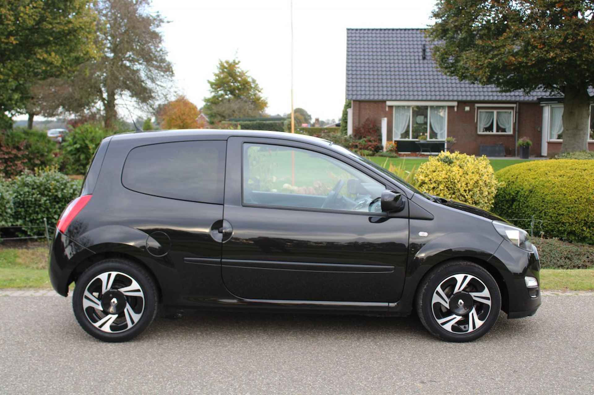 RENAULT Twingo 1.2 75pk Automaat Dynamique Airco/Bluetooth/Cruise - 21/29