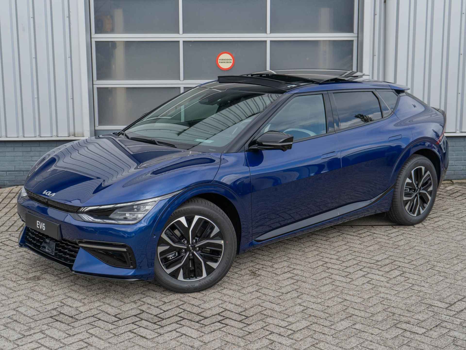 Kia EV6 GT-Line 77.4 kWh Uit Voorraad leverbaar | Navi | Adapt. Cruise | Schuif-/kanteldak | Stoel-/stuurverwarming | 360 camera - 2/39