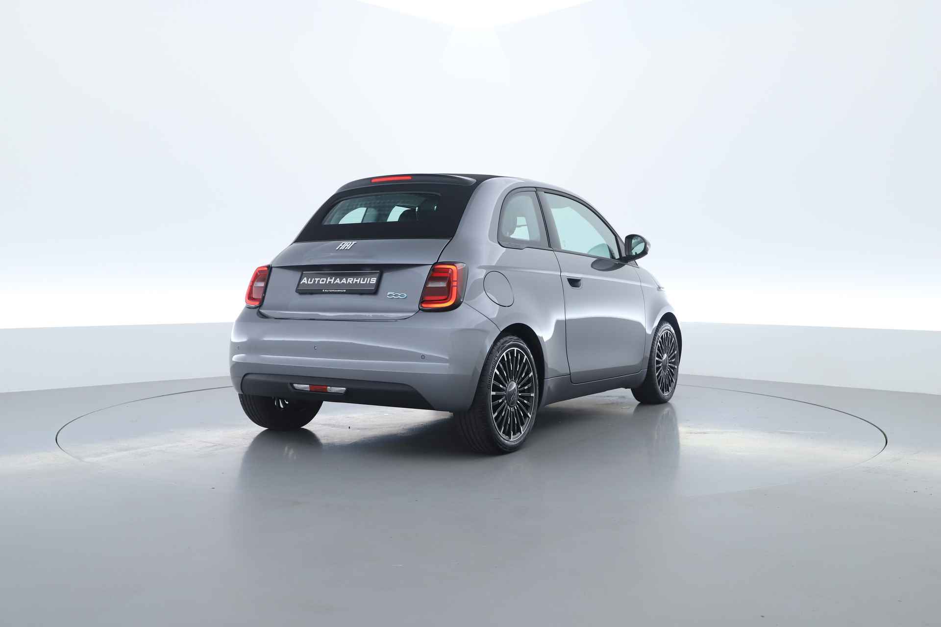 Fiat 500C Icon 42 kWh | Navi | Keyless | Stoelverw. | Apple CarPlay | 17'' - 2/33