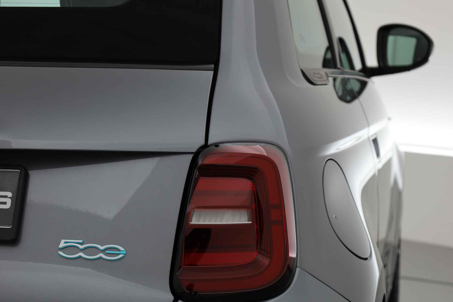 Fiat 500C Icon 42 kWh | Navi | Keyless | Stoelverw. | Apple CarPlay | 17'' - 33/33